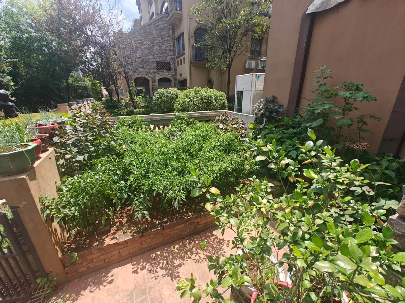 佳兆业金域天下一期 4室2厅3卫 185.0万 佳兆业金域天下一期 4室2厅3卫 185.0万室内图