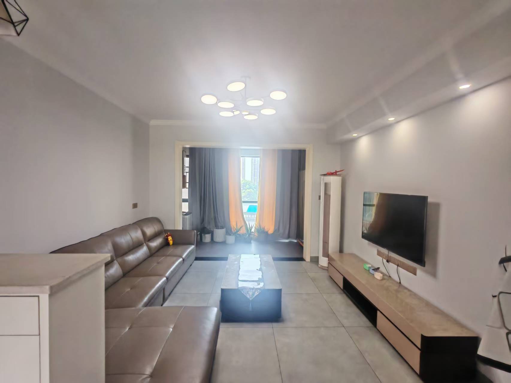 春藤小镇  4室2厅2卫    110.0万 春藤小镇  4室2厅2卫    110.0万室内图