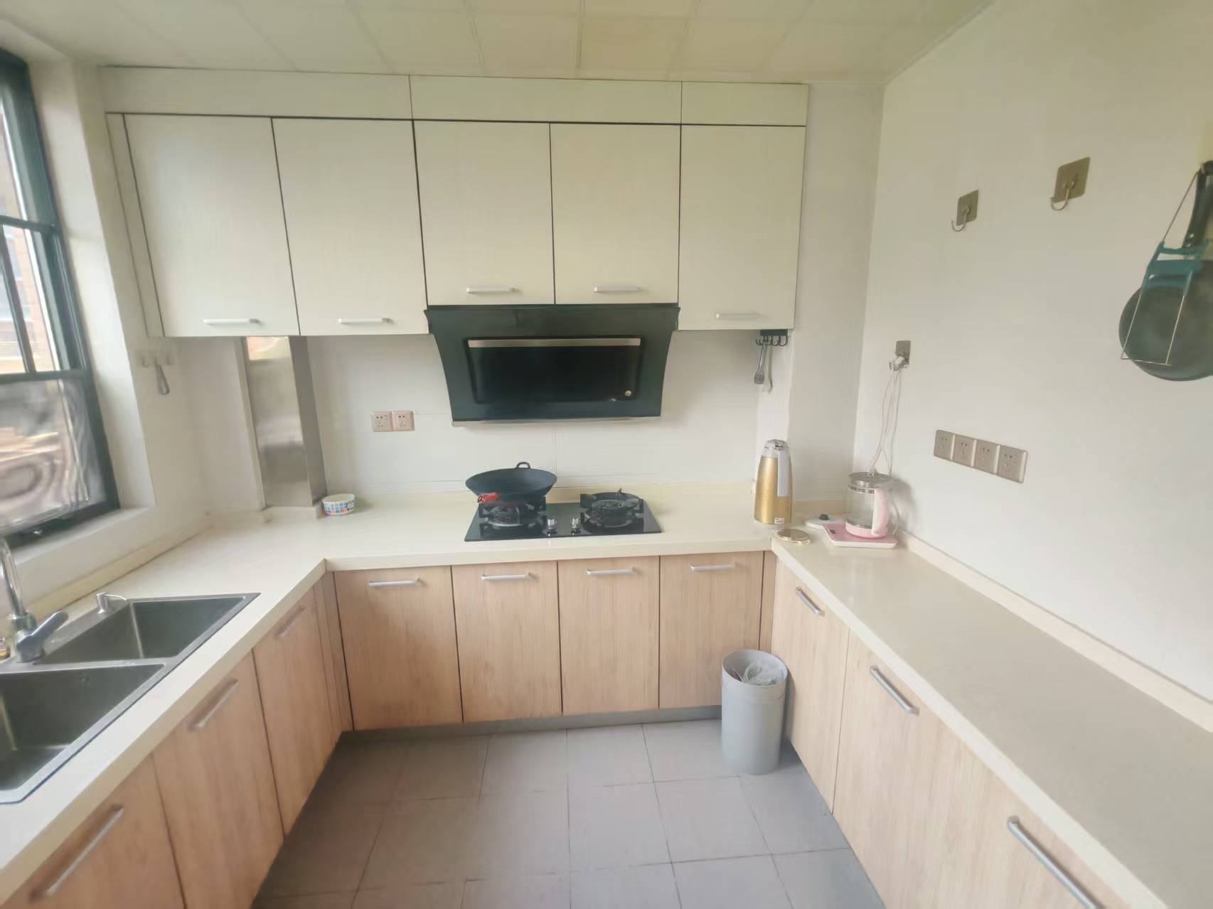 春藤小镇  4室2厅2卫    110.0万 春藤小镇  4室2厅2卫    110.0万室内图