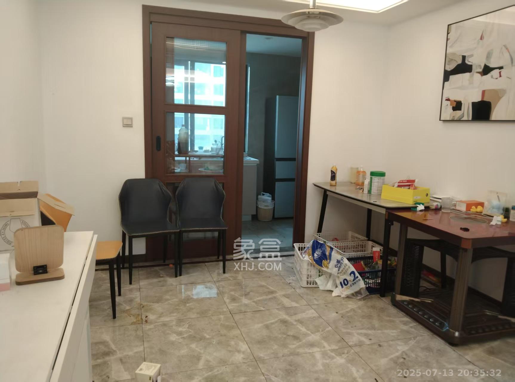 绿地长沙城际空间站（绿地新里佳苑）  4室2厅2卫   4600.00元/月室内图