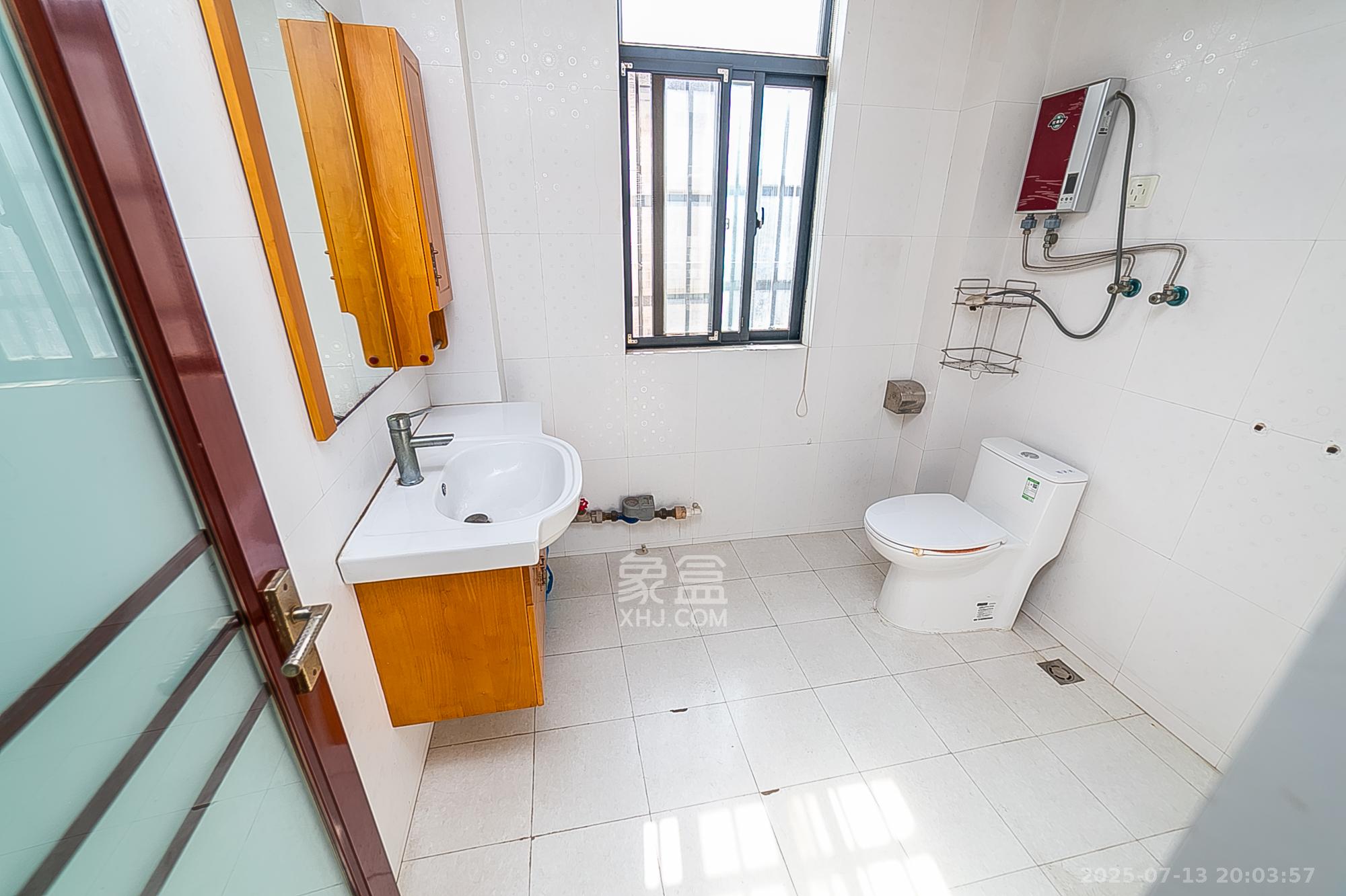 湘水一城(一期) 3室1厅1卫 99.0万 湘水一城(一期) 3室1厅1卫 99.0万卫生间