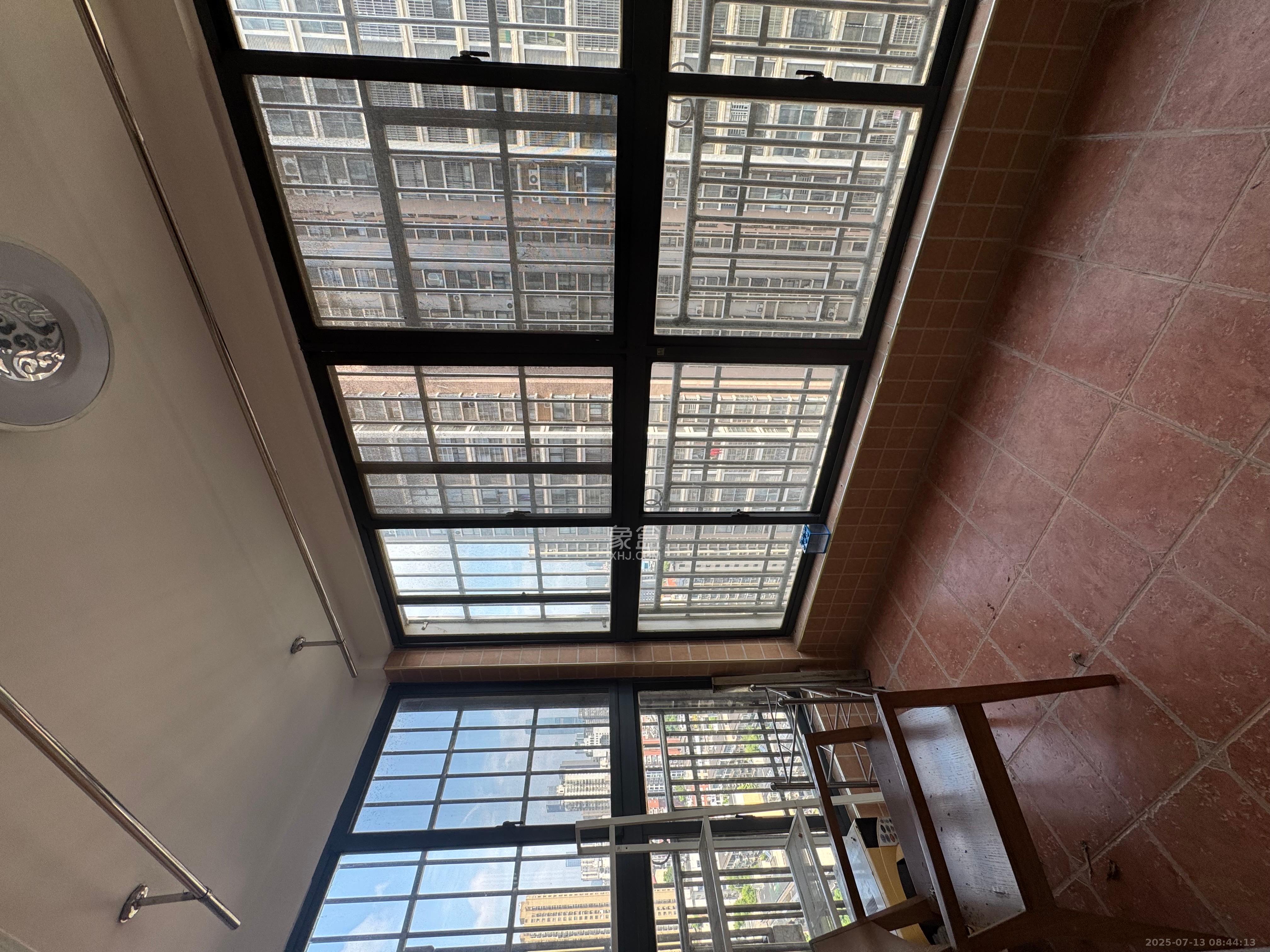 曙光领峰(曙光家园) 3室1厅1卫 3500.0元/月 曙光领峰(曙光家园) 3室1厅1卫 3500.0元/月室内图