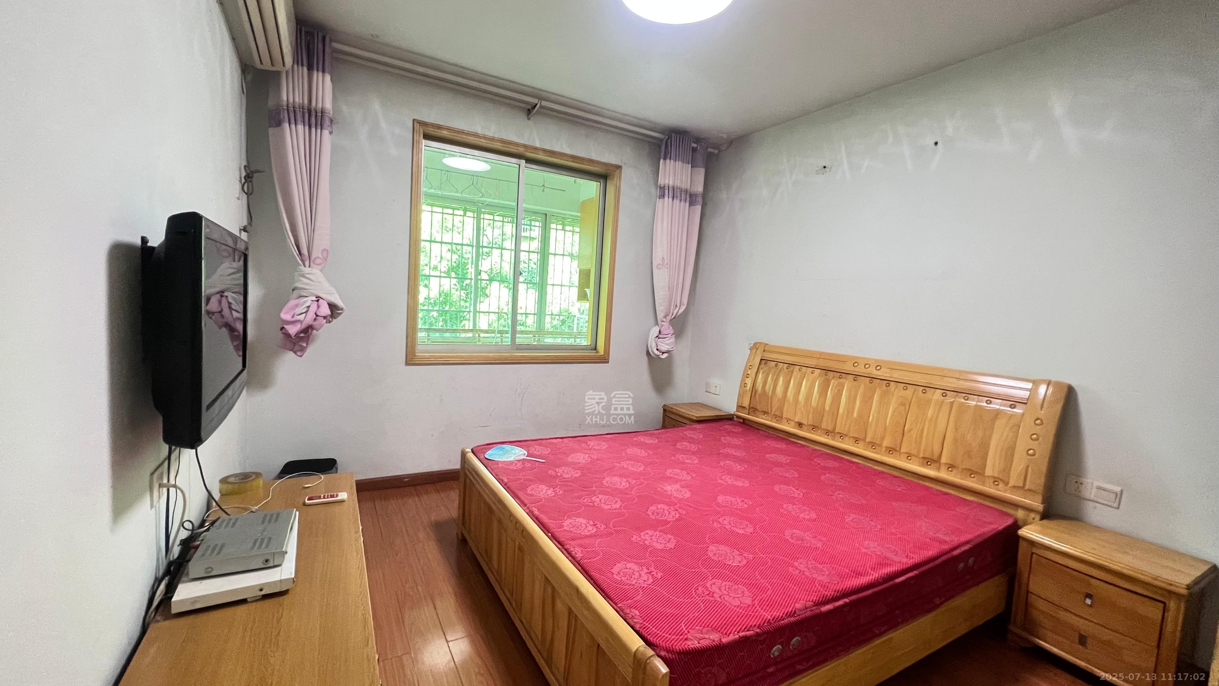 中南汽车世界  2室1厅1卫   1200.00元/月室内图