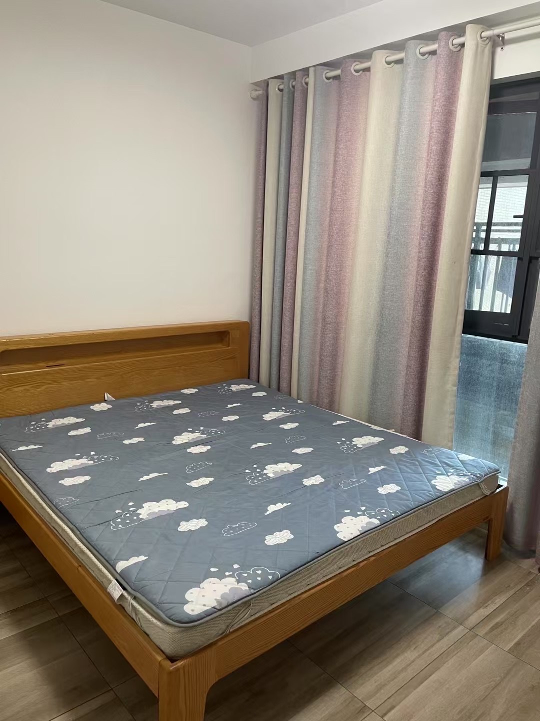 春藤小镇  3室2厅1卫   2000.00元/月户型图
