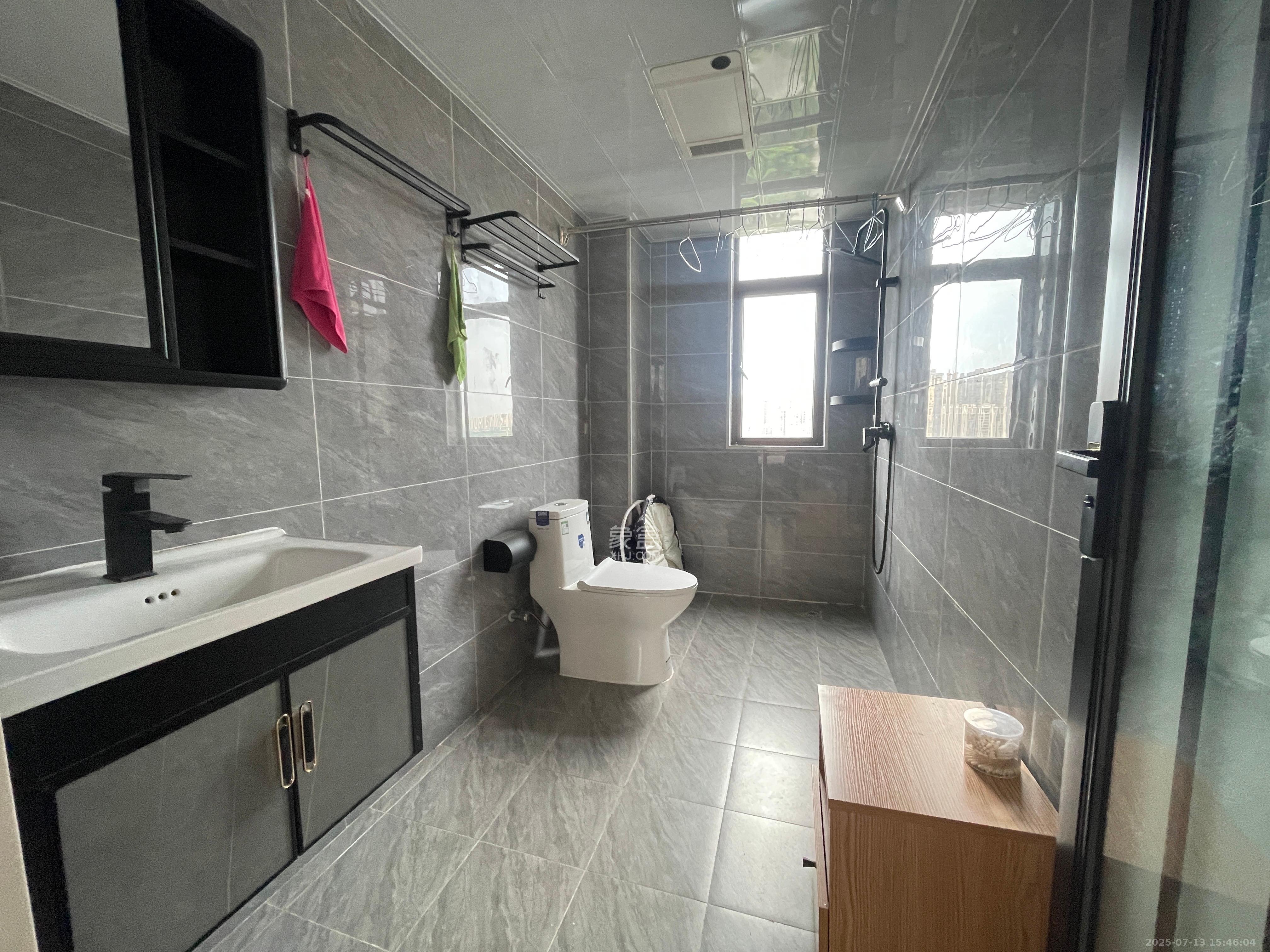 江山帝景雅典 3室2厅2卫 3000.0元/月 江山帝景雅典 3室2厅2卫 3000.0元/月室内图