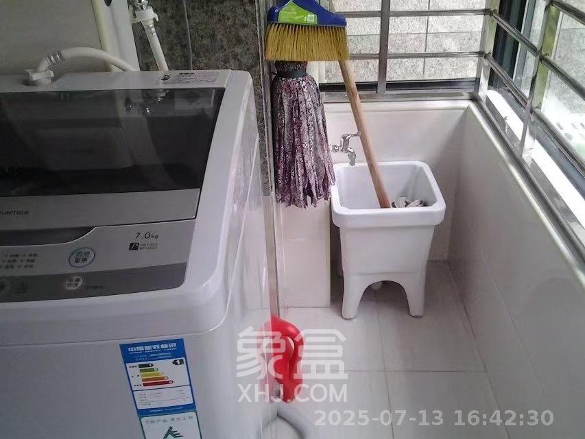 长房时代城  2室1厅1卫   2600.00元/月室内图