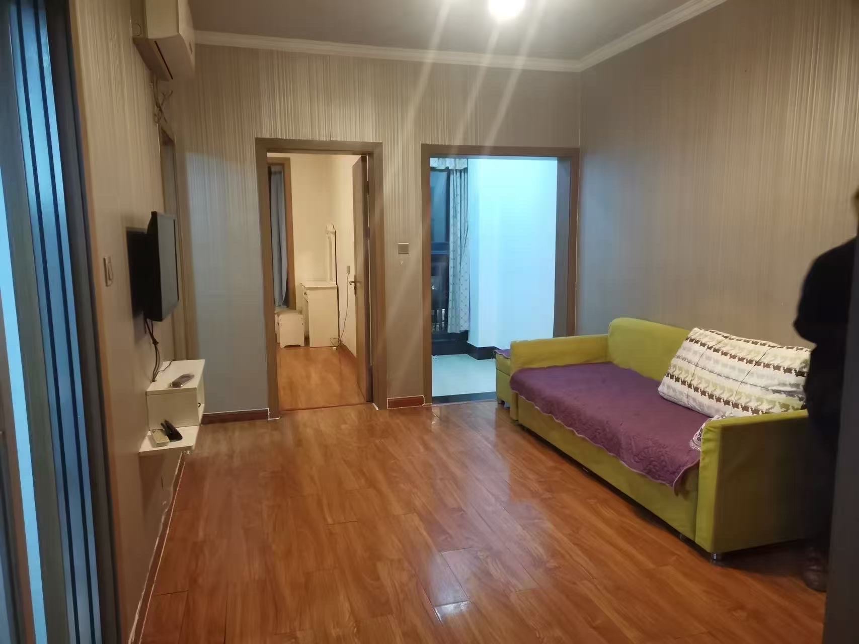 山水印象 1室1厅1卫 1100.0元/月 山水印象 1室1厅1卫 1100.0元/月室内图