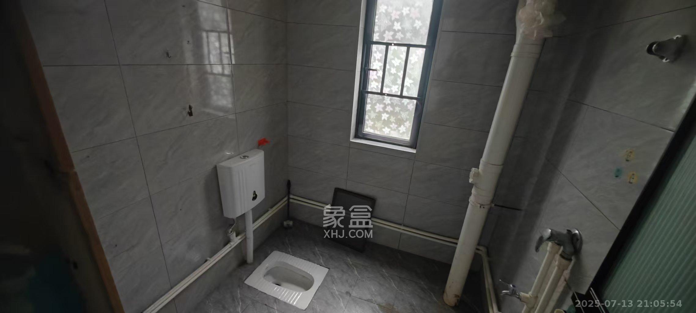 卢浮原著 2室2厅1卫 1500.0元/月 卢浮原著 2室2厅1卫 1500.0元/月室内图