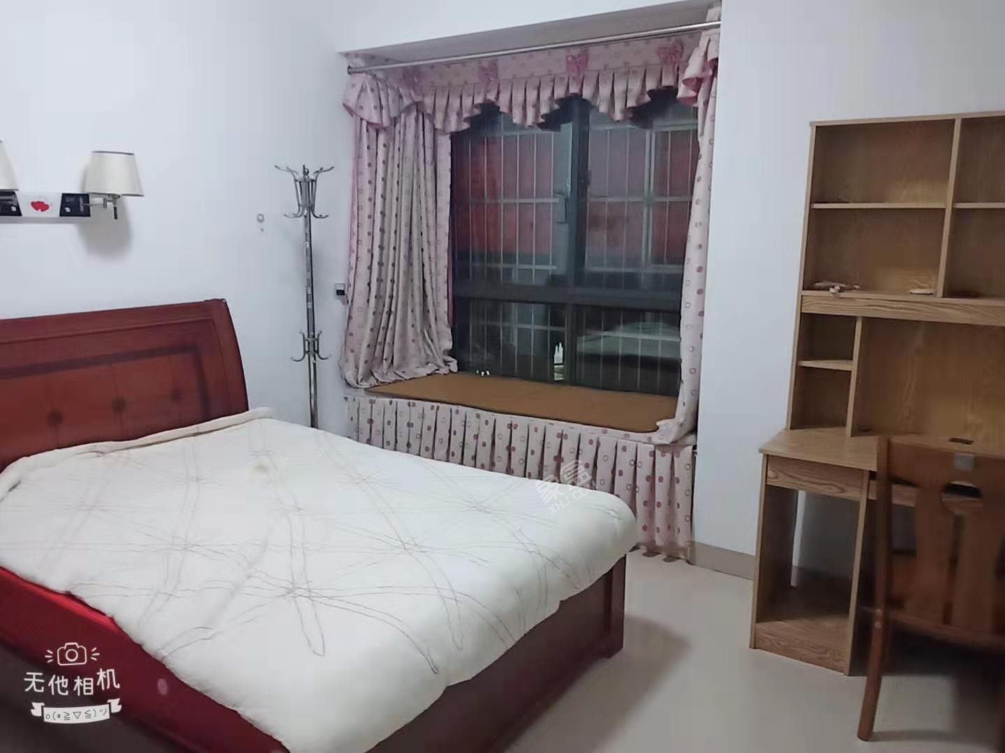明兴翰苑一期  1室1厅1卫   1400.00元/月室内图