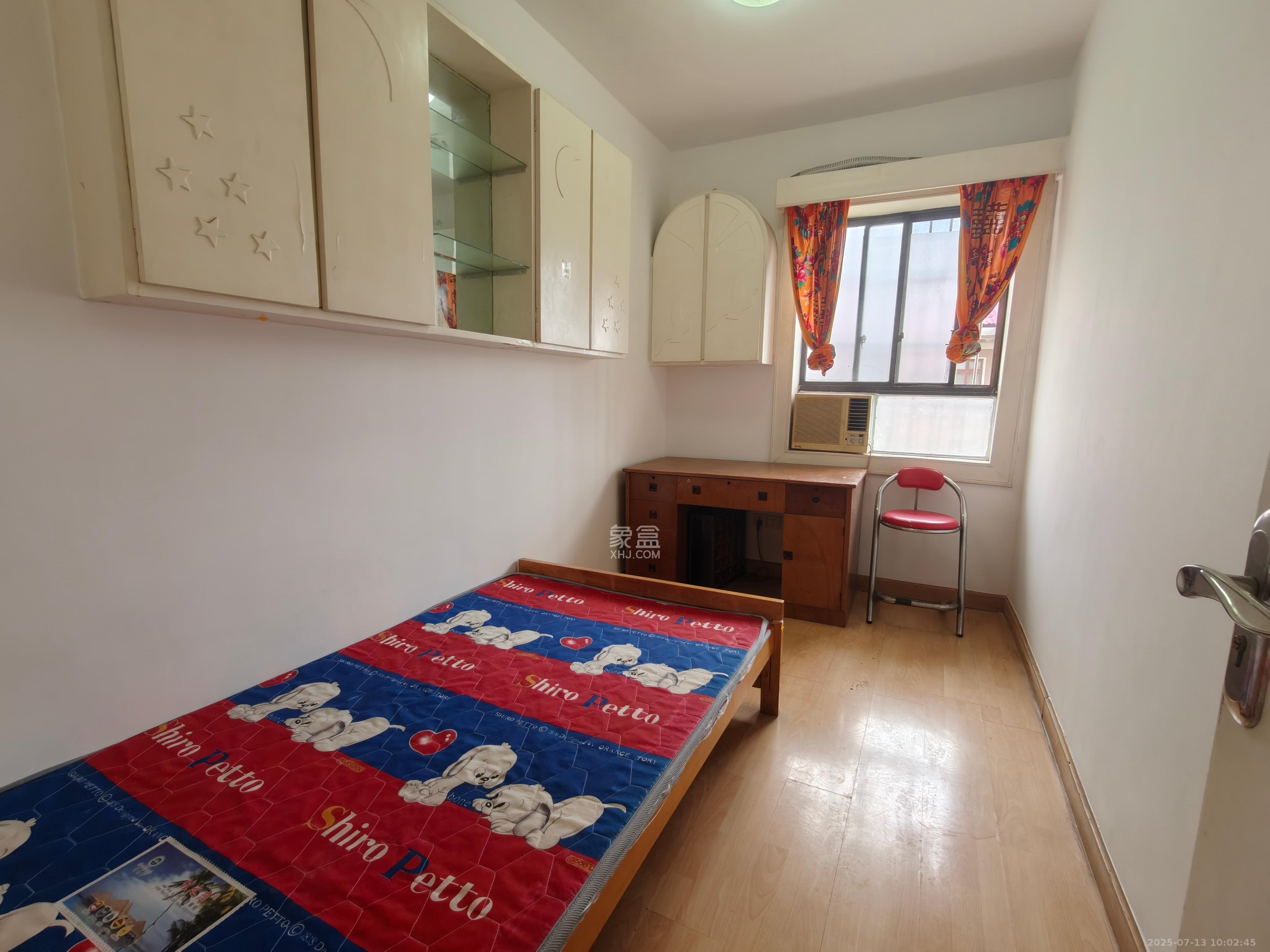 桂花二村  3室2厅1卫   1350.00元/月室内图