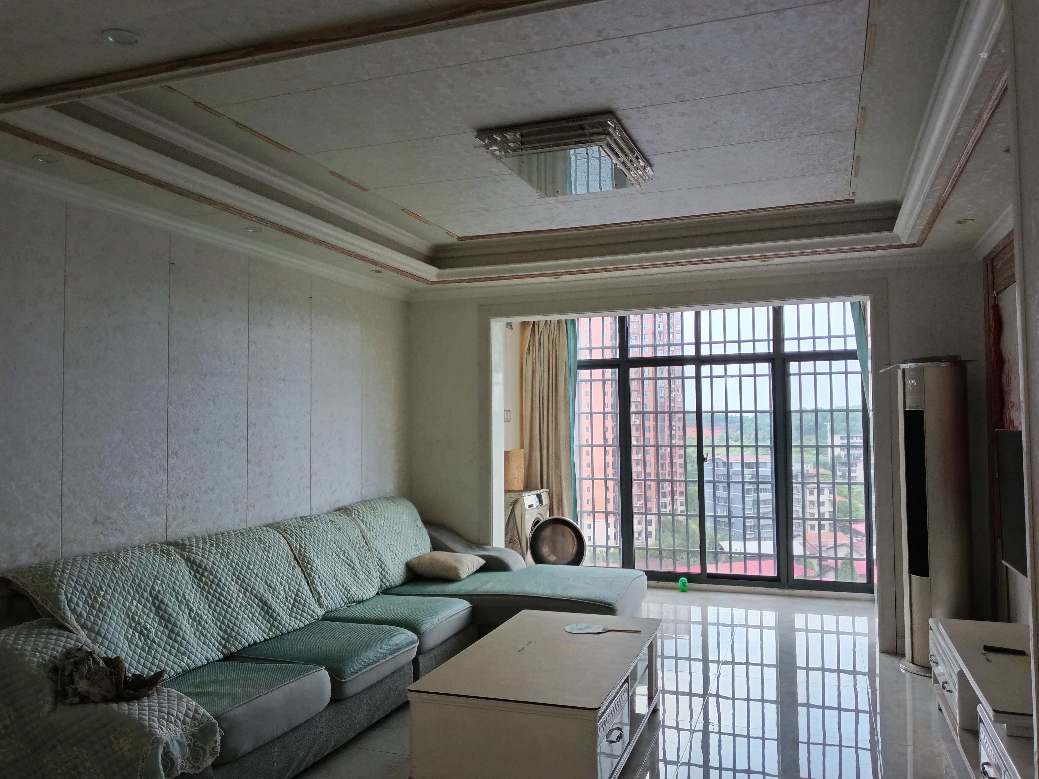 天嘉翰廷 3室2厅1卫 2100.0元/月 天嘉翰廷 3室2厅1卫 2100.0元/月室内图