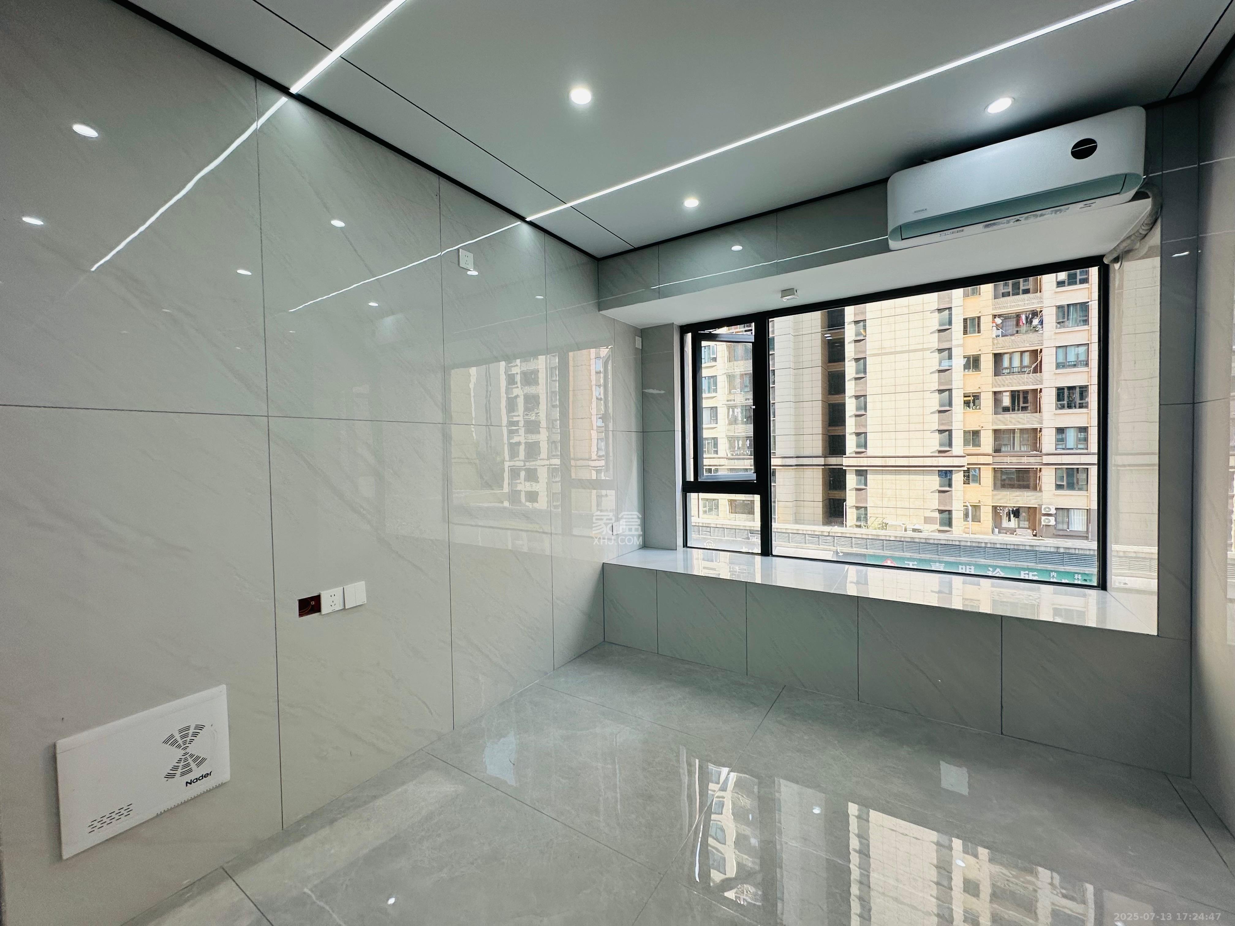 龙湖铂金岛  1室0厅0卫    1500.0元/月 龙湖铂金岛  1室0厅0卫    1500.0元/月室内图1