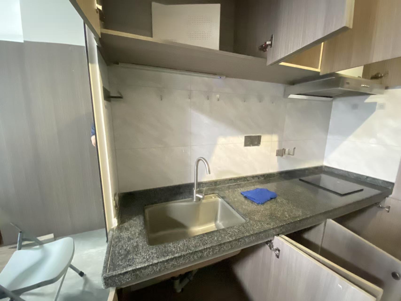 中国城星悦居  1室1厅1卫    2000.0元/月 中国城星悦居  1室1厅1卫    2000.0元/月室内图