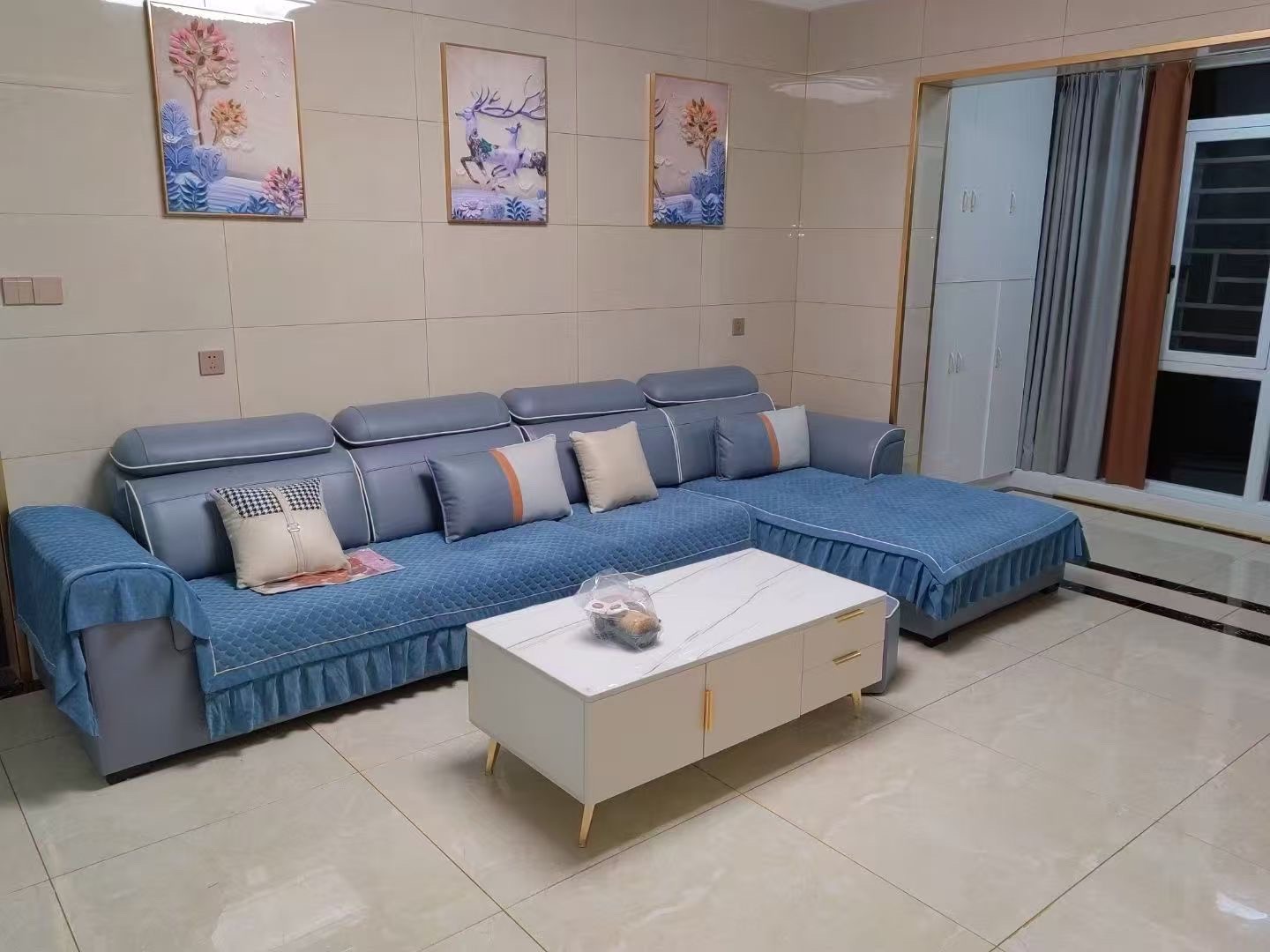 明大佳园  2室2厅1卫   2800.00元/月户型图