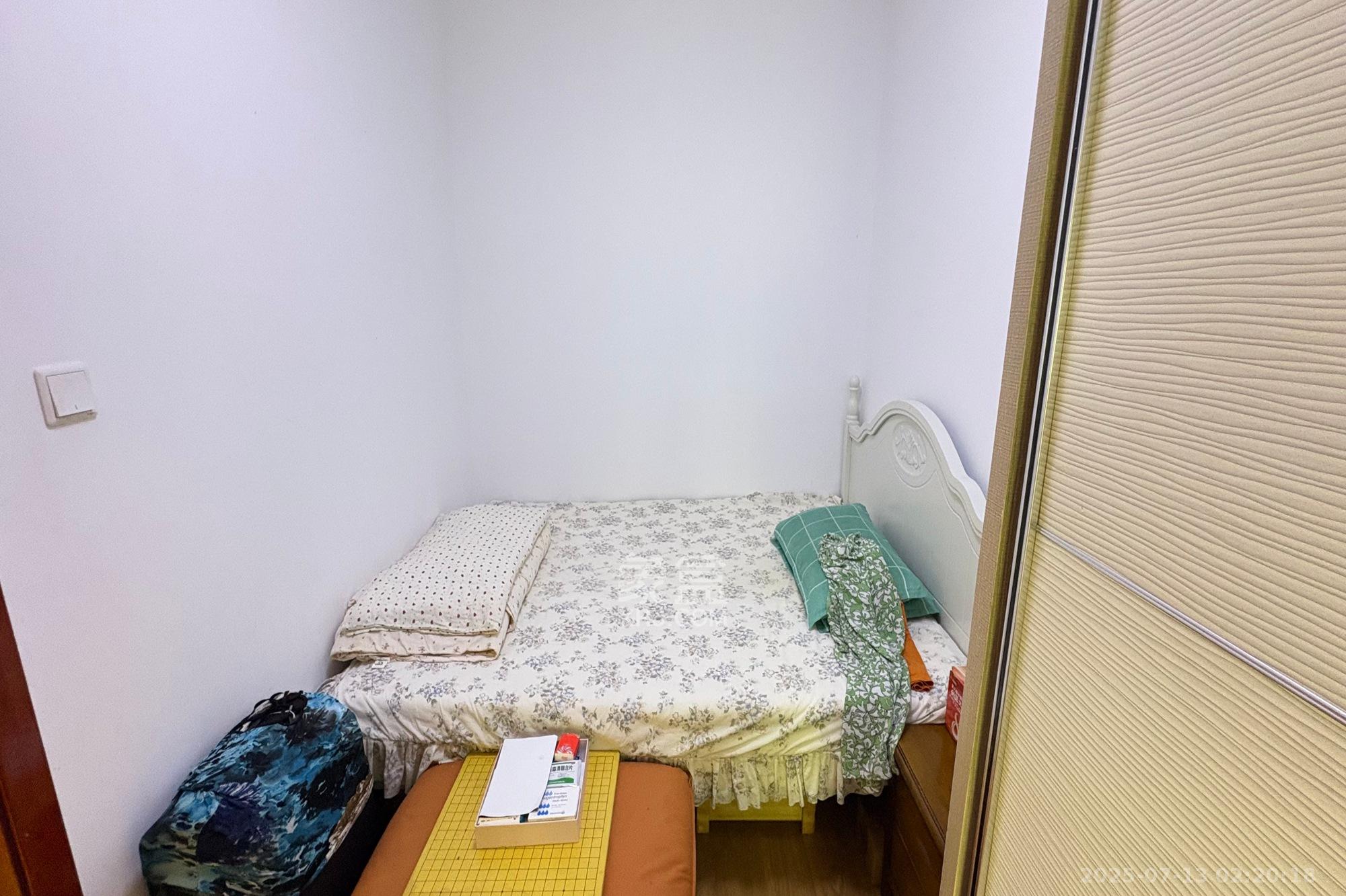 育才学校宿舍（南元宫巷）  1室0厅0卫    47.6万其他