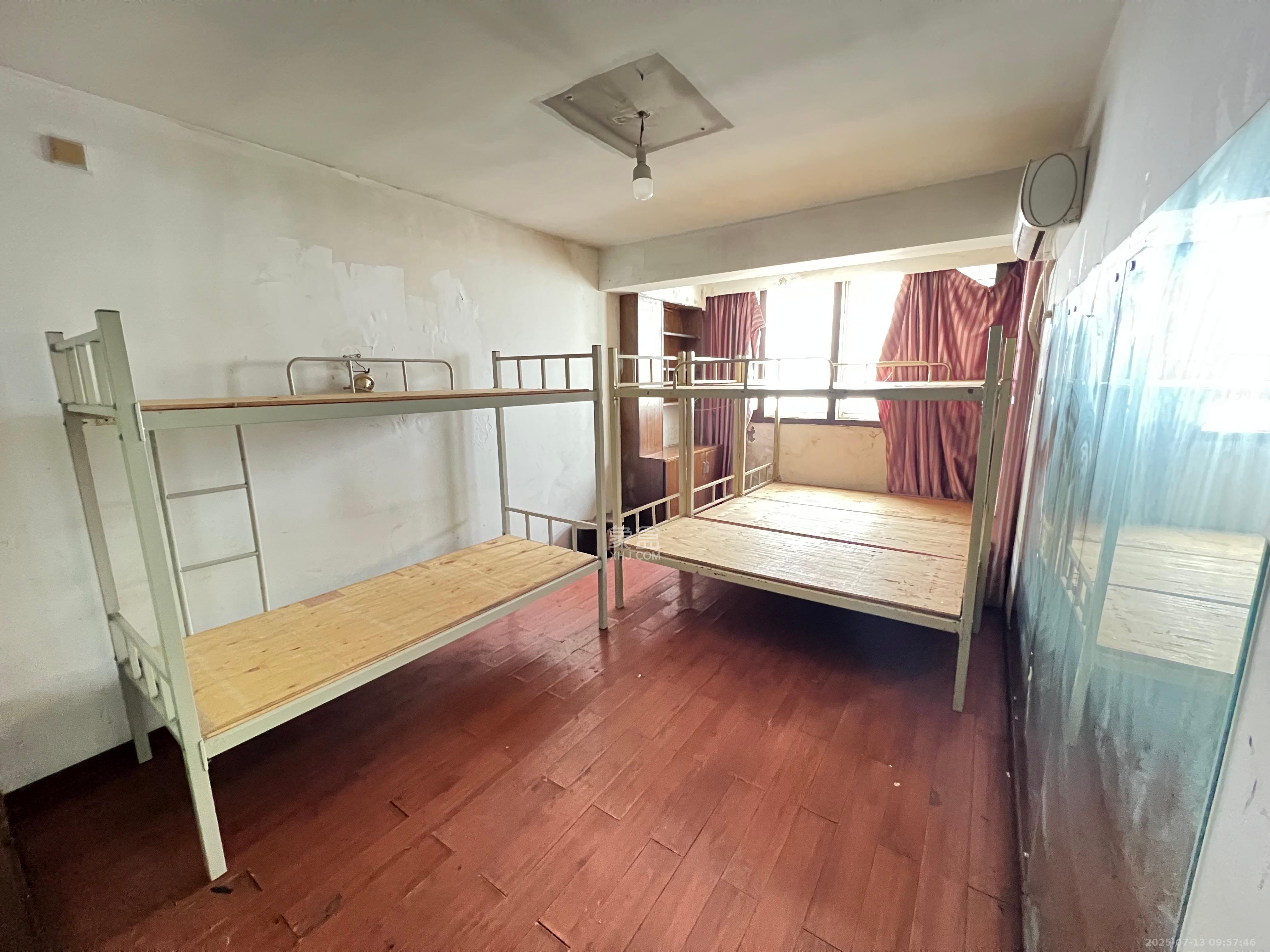 德政园 3室2厅2卫 1800.0元/月 德政园 3室2厅2卫 1800.0元/月室内图