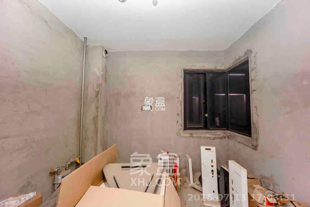 荣悦台  4室2厅2卫   4500.00元/月室内图