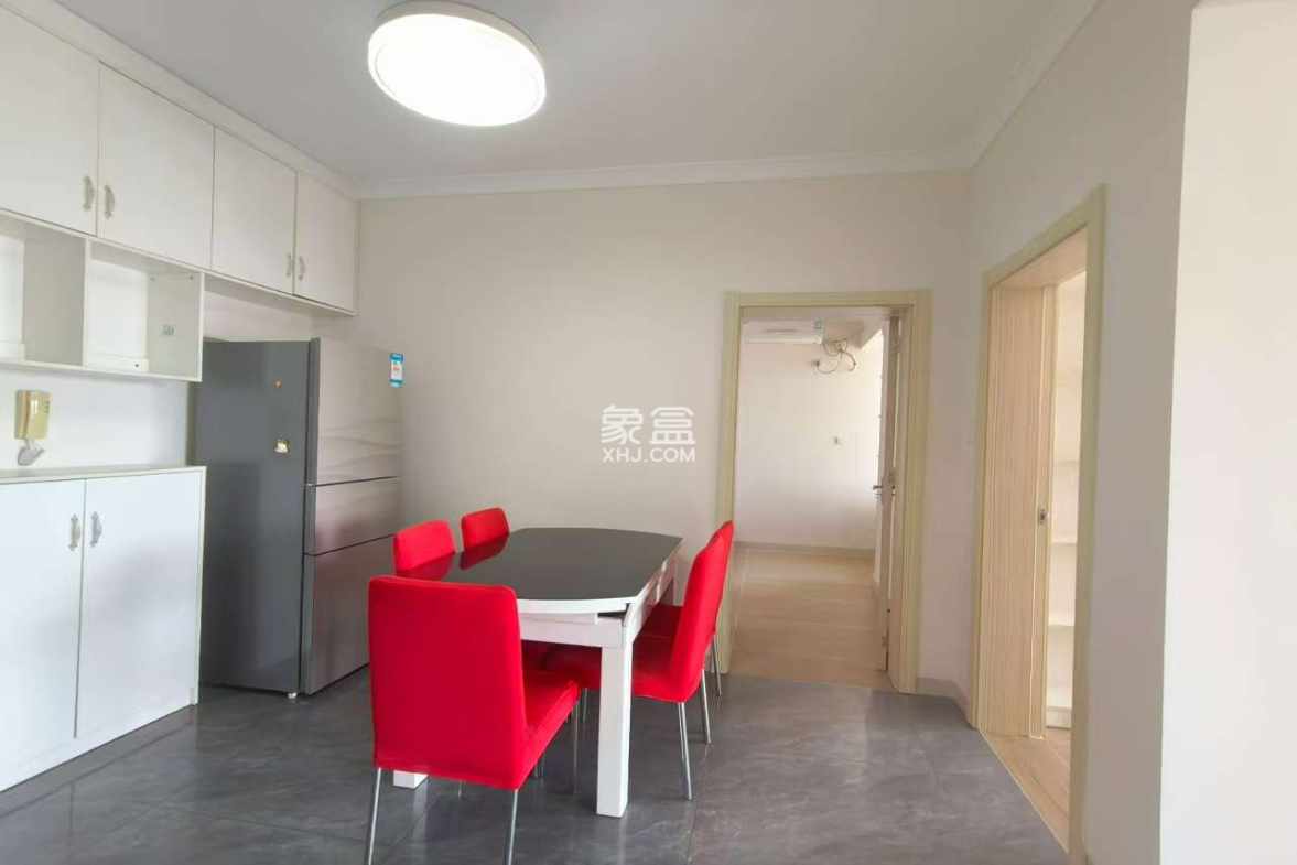 鑫生棕榈泉国际公馆  2室2厅1卫    122.0万 鑫生棕榈泉国际公馆  2室2厅1卫    122.0万室内图