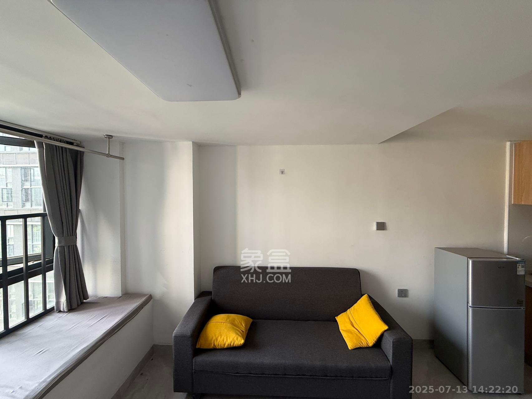 龙湖湘江星座(祺鑫星座公寓) 1室1厅1卫 1800.0元/月 龙湖湘江星座(祺鑫星座公寓) 1室1厅1卫 1800.0元/月室内图