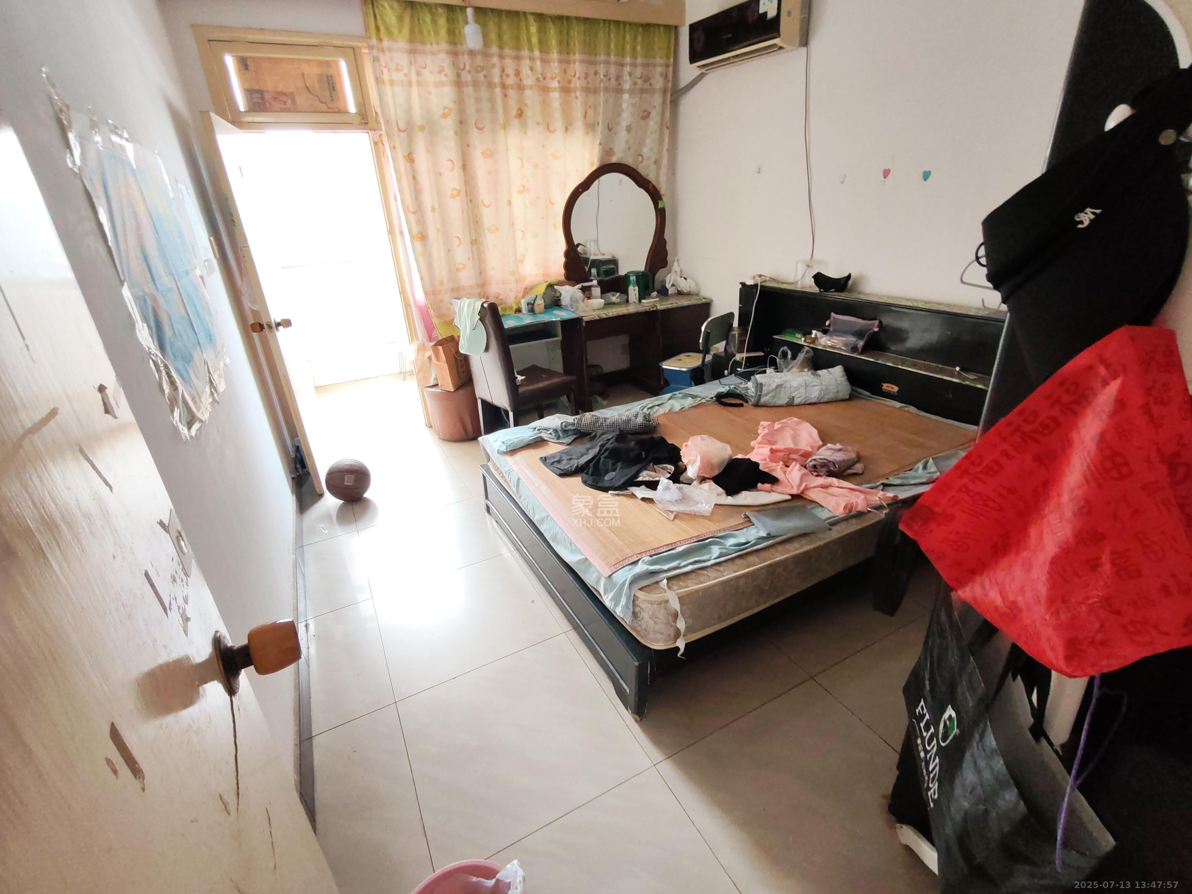 轻苑小区 3室2厅1卫 1800.0元/月 轻苑小区 3室2厅1卫 1800.0元/月室内图