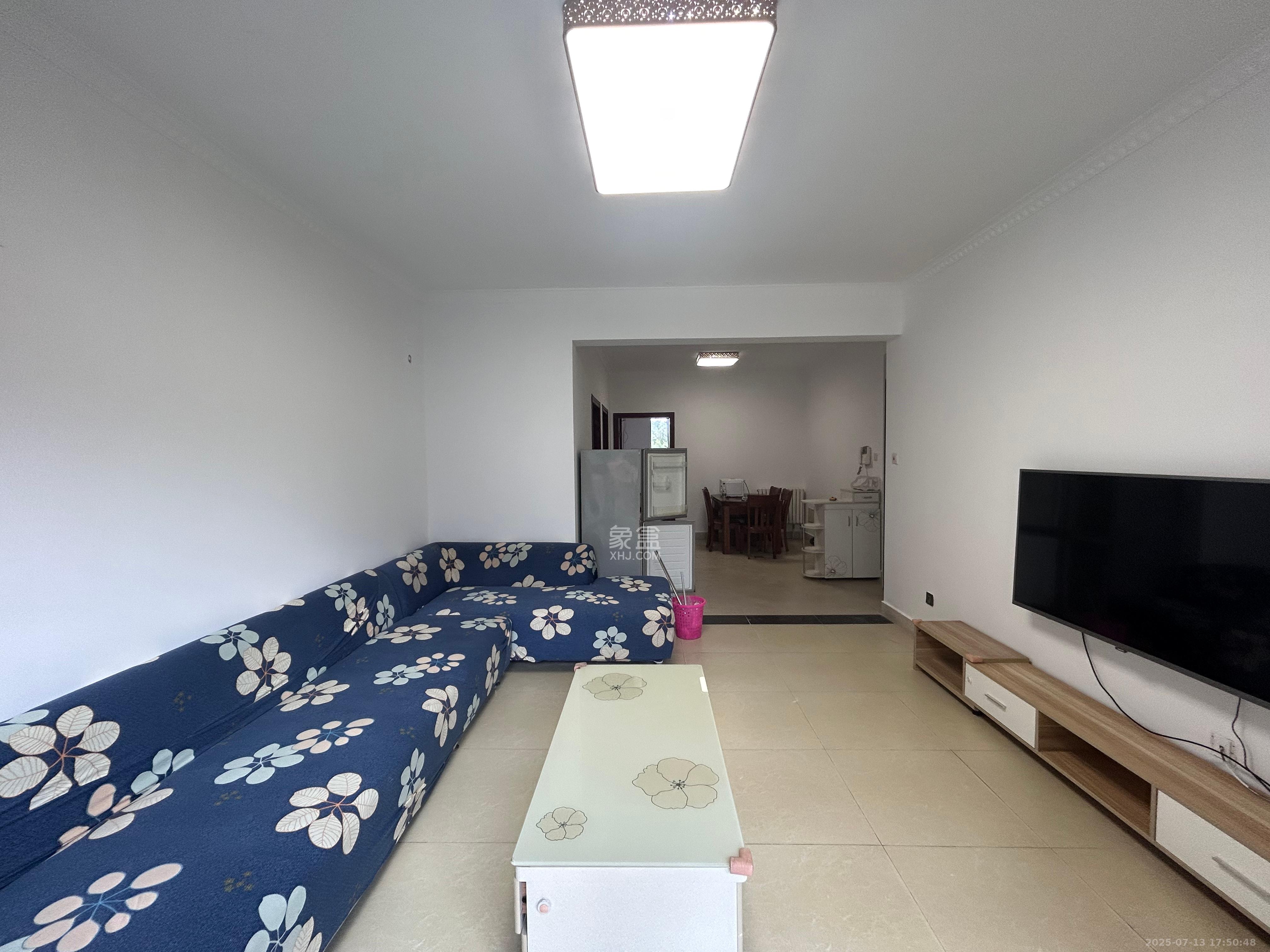 怡海星城 2室2厅1卫 1600.0元/月 怡海星城 2室2厅1卫 1600.0元/月室内图