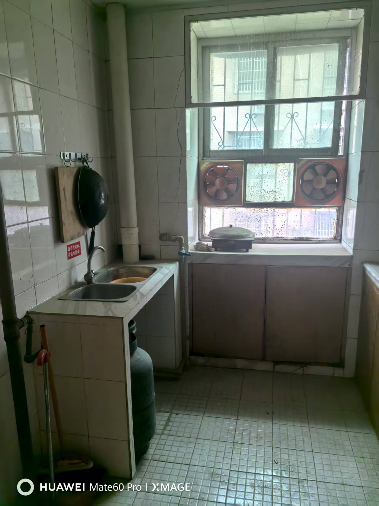 桃花仑工商银行家属区 3室2厅2卫 49.8万 桃花仑工商银行家属区 3室2厅2卫 49.8万室内图