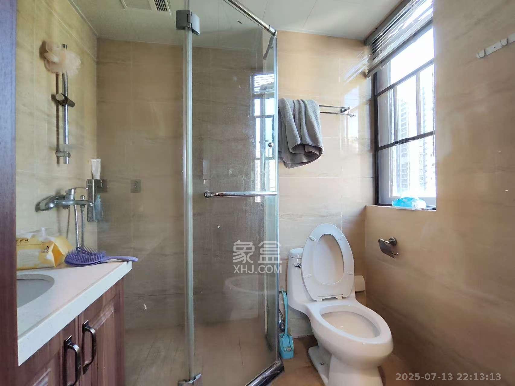 万润滨江天著 4室2厅2卫 3000.0元/月 万润滨江天著 4室2厅2卫 3000.0元/月室内图