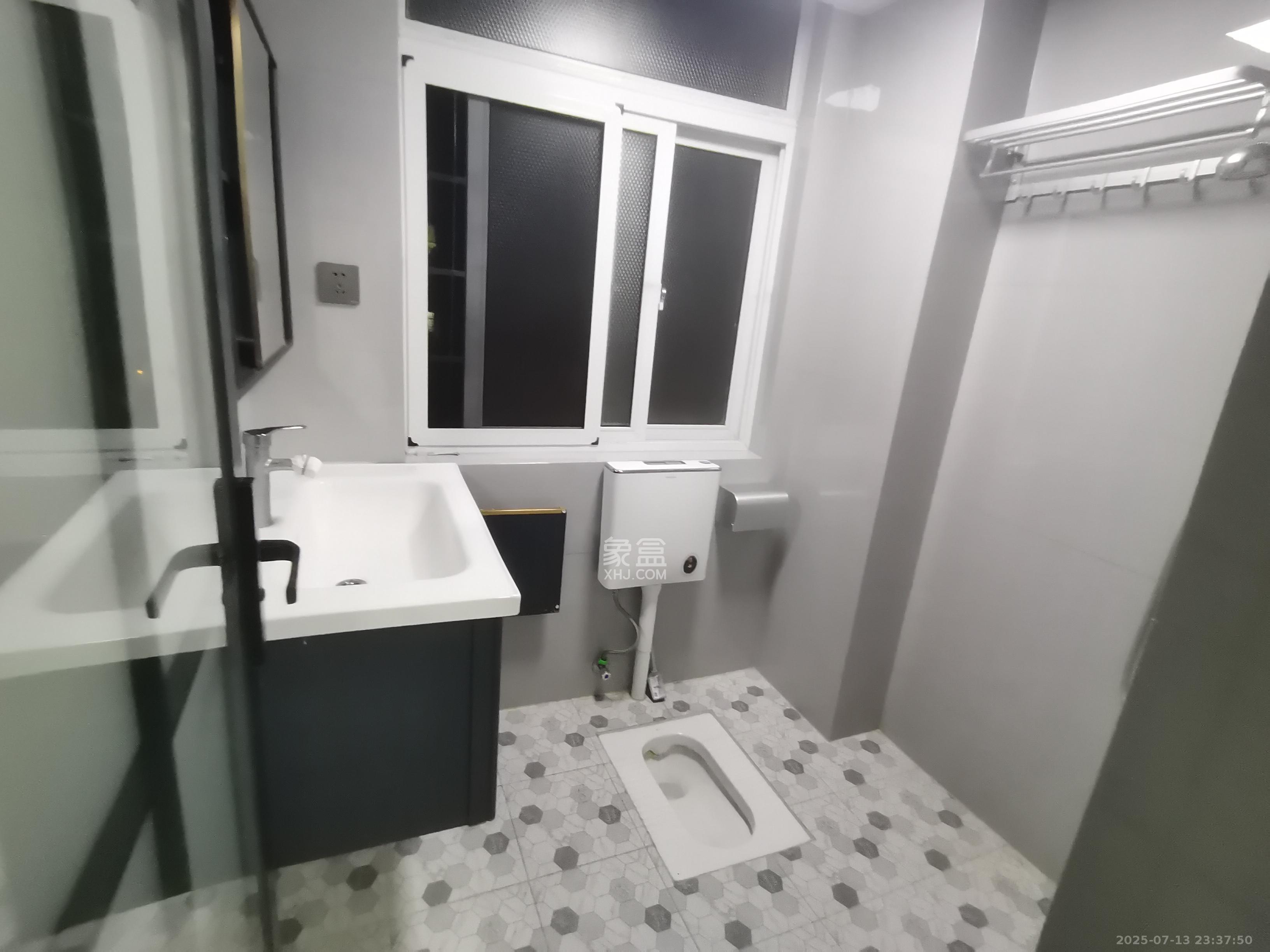 凯富南方鑫城 1室1厅1卫 1700.0元/月 凯富南方鑫城 1室1厅1卫 1700.0元/月室内图