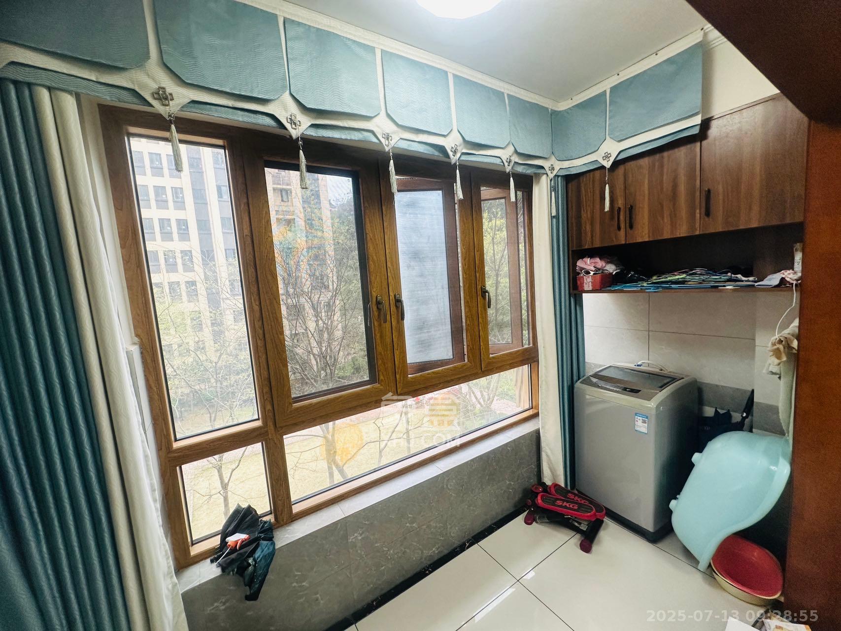 哈佛小镇(五矿哈佛小镇)  3室2厅1卫    1800.0元/月 哈佛小镇(五矿哈佛小镇)  3室2厅1卫    1800.0元/月室内图