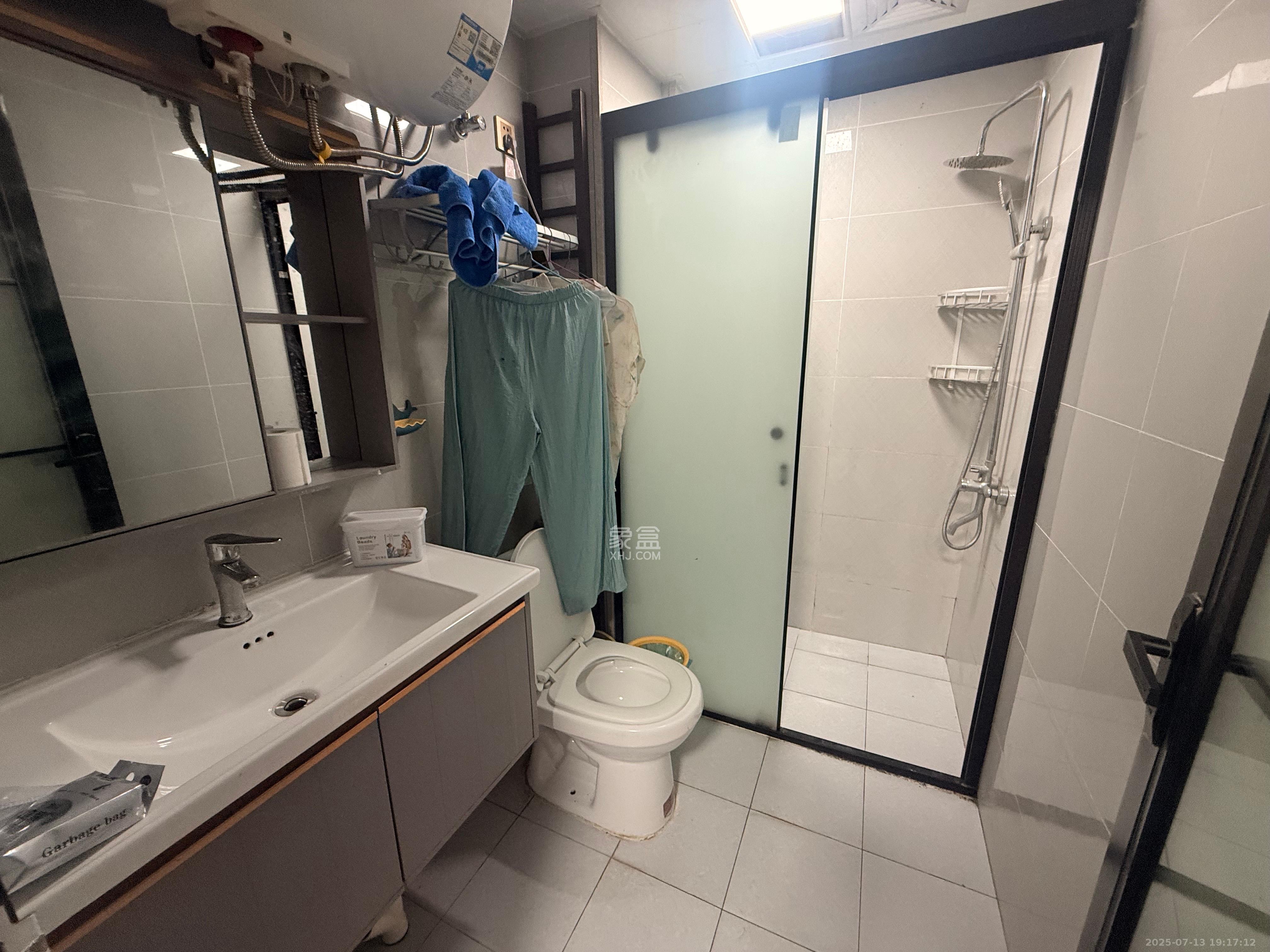 中海珑悦府 1室1厅1卫 1200.0元/月 中海珑悦府 1室1厅1卫 1200.0元/月室内图