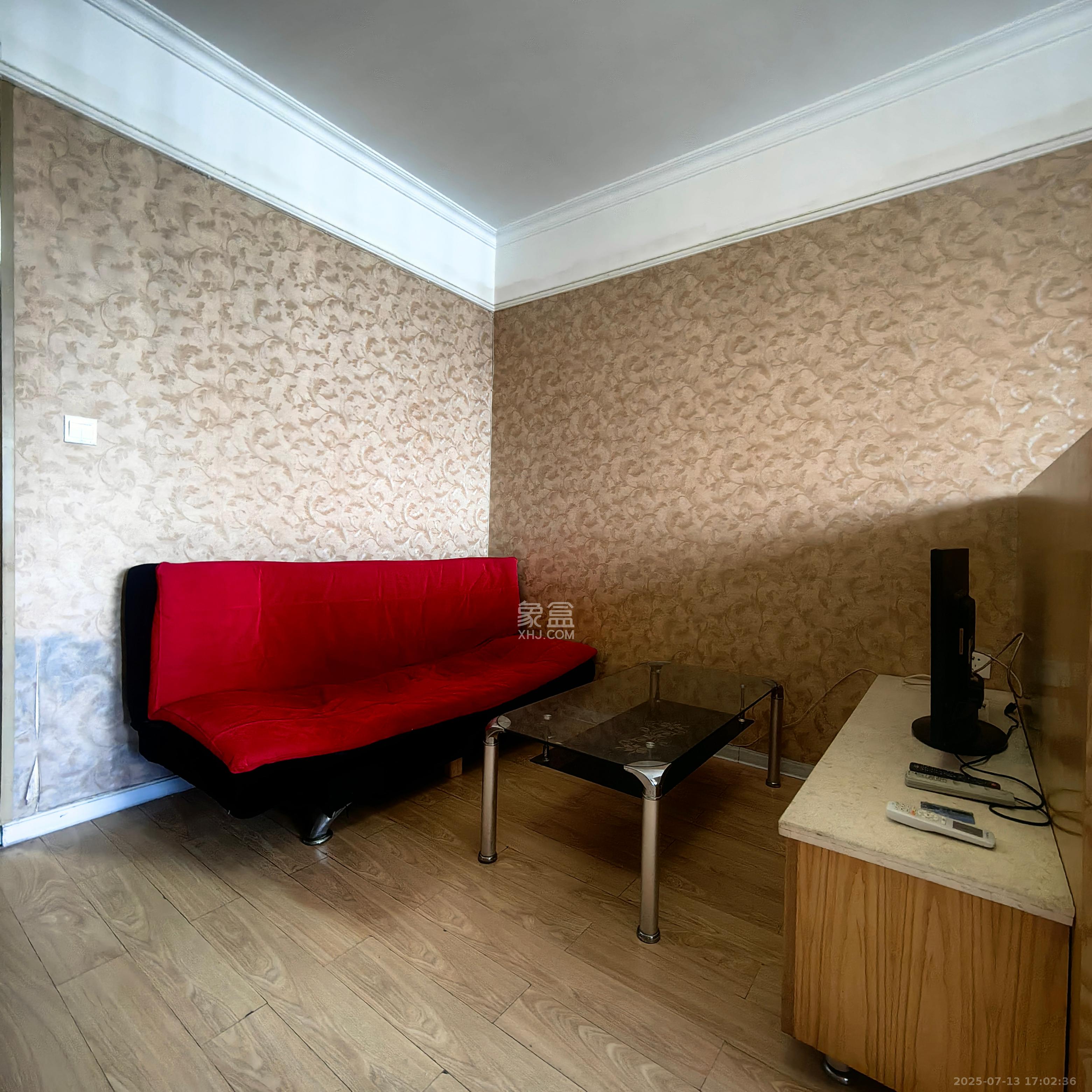 月亮湾草莓街区一、二期  1室1厅1卫    1200.0元/月 月亮湾草莓街区一、二期  1室1厅1卫    1200.0元/月室内图