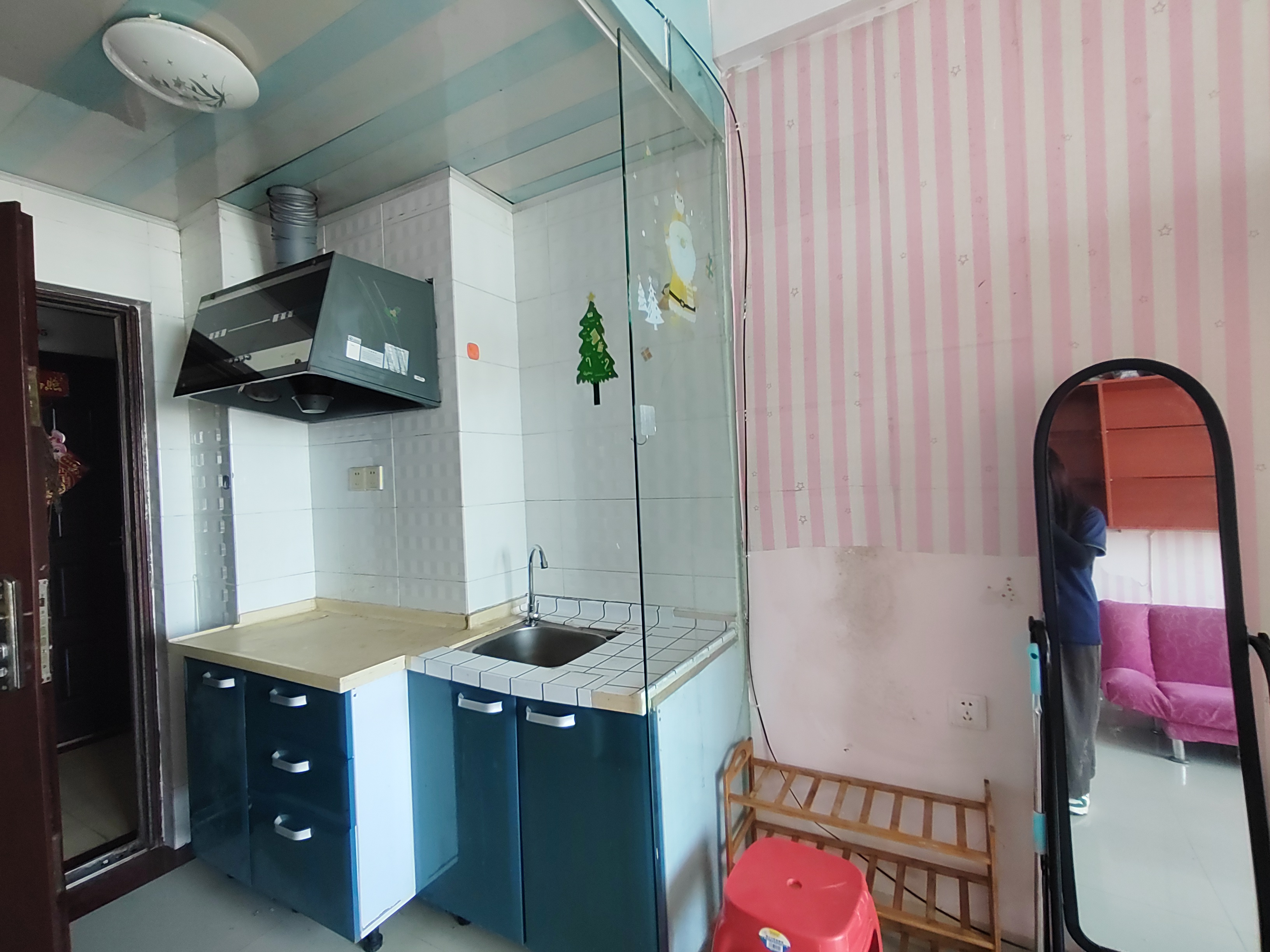 滨海新都 1室0厅1卫 1000.0元/月 滨海新都 1室0厅1卫 1000.0元/月室内图