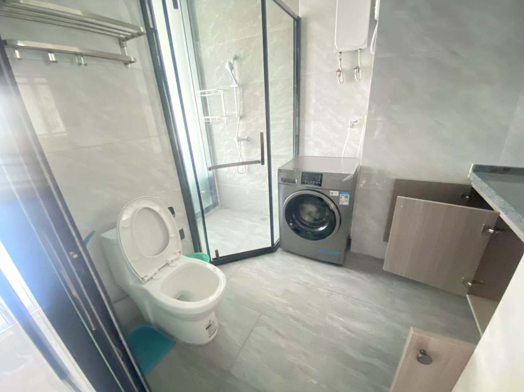 中国城星悦居  1室1厅1卫    2000.0元/月 中国城星悦居  1室1厅1卫    2000.0元/月室内图