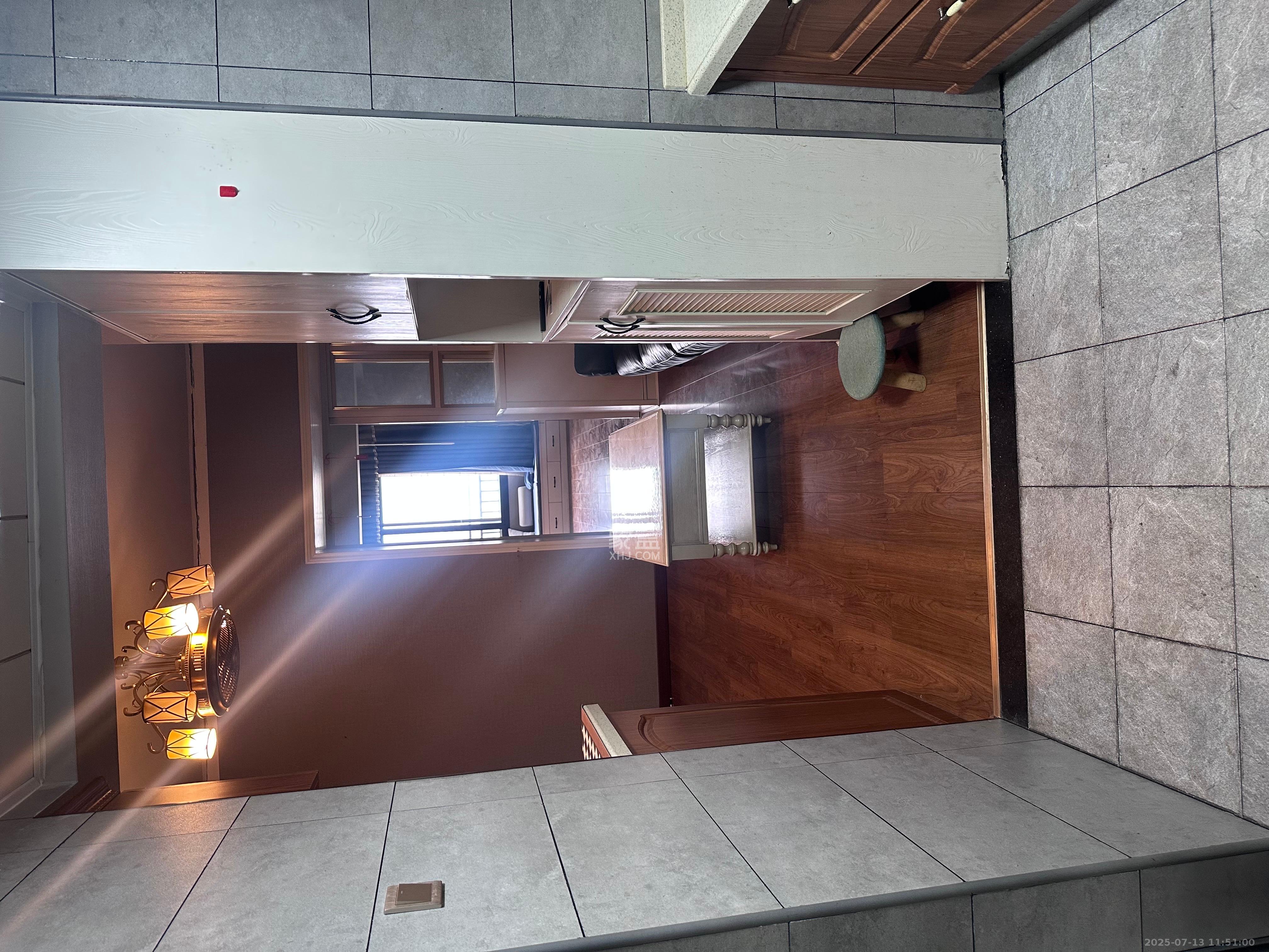当代滨江MOMA  1室1厅1卫    1800.0元/月