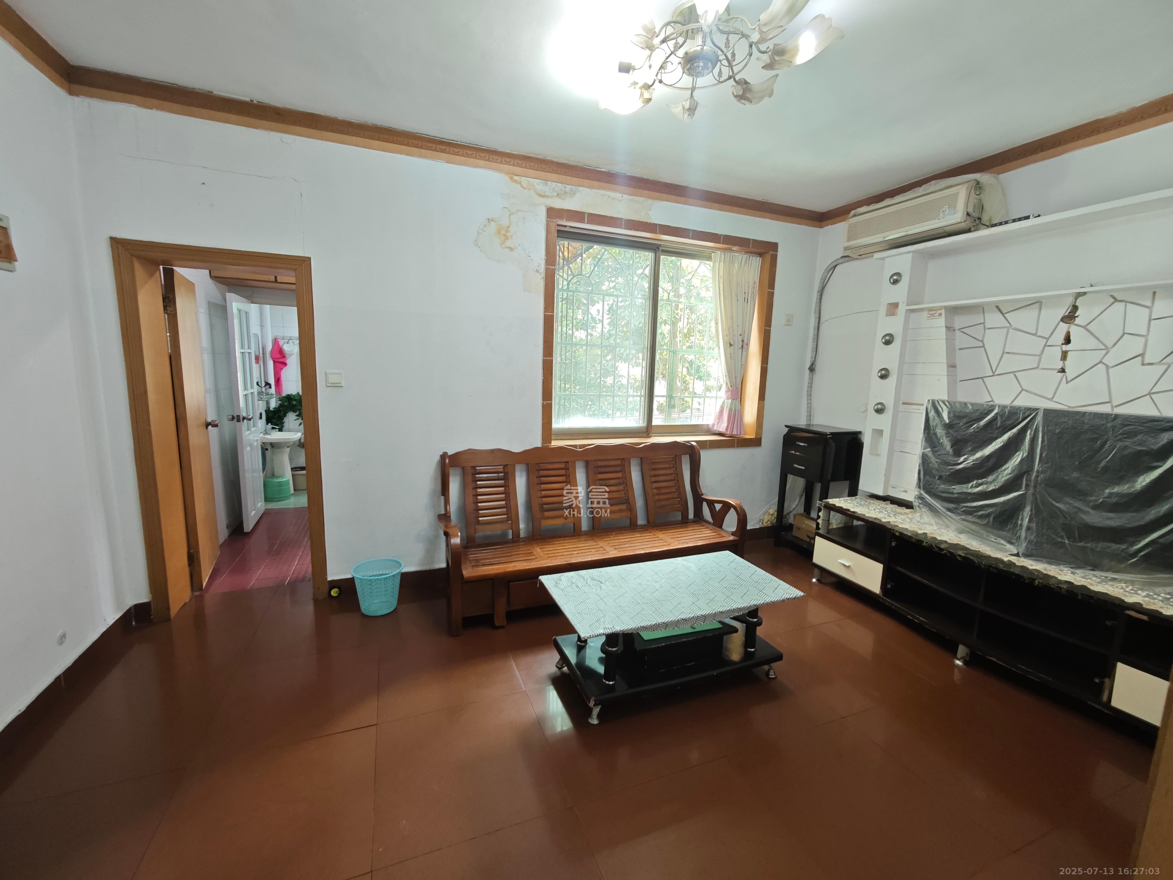 红旗区五片 2室1厅1卫 1900.0元/月 红旗区五片 2室1厅1卫 1900.0元/月室内图