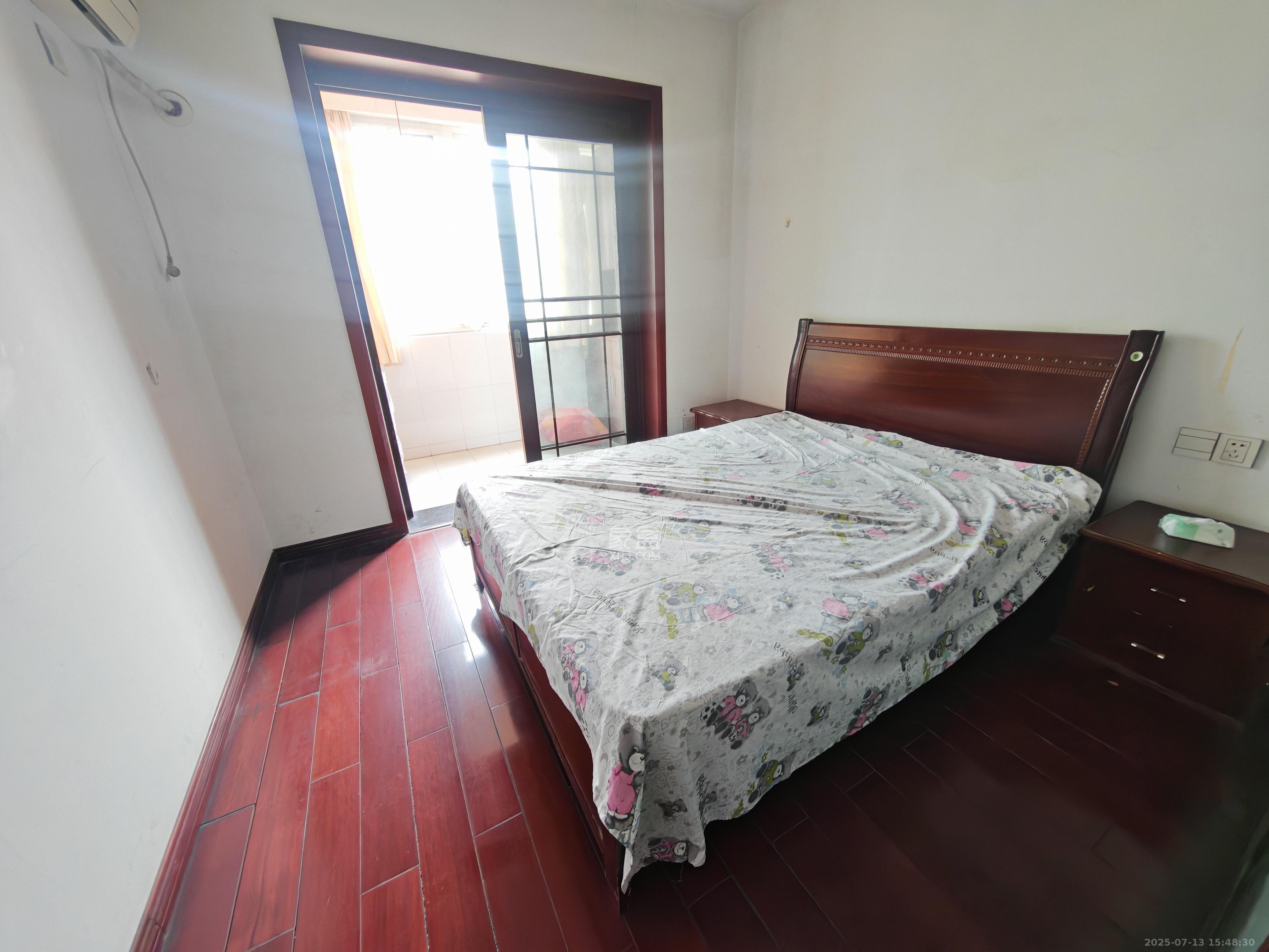 鑫天芙蓉 3室2厅2卫 2200.0元/月 鑫天芙蓉 3室2厅2卫 2200.0元/月室内图