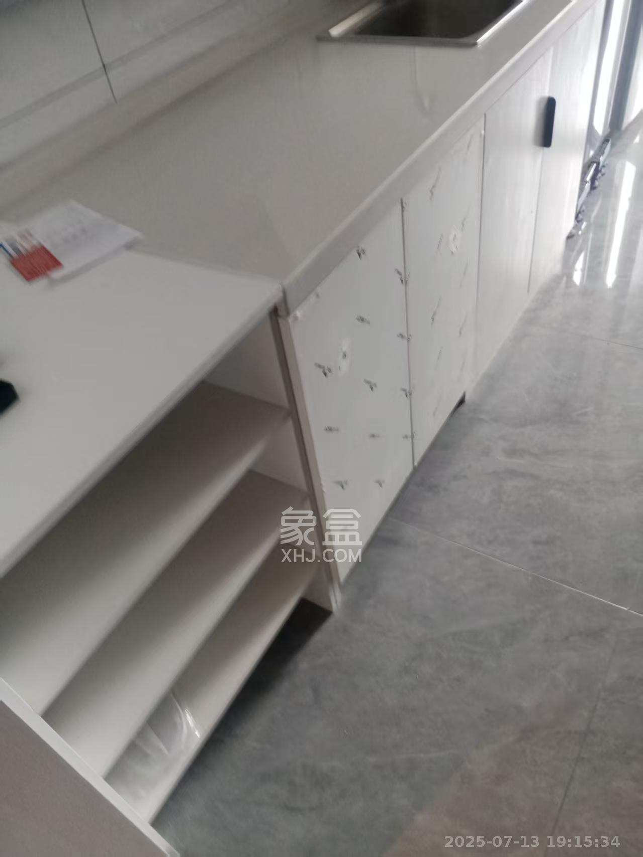 保利恒伟时光印象  2室1厅1卫    1800.0元/月室内图