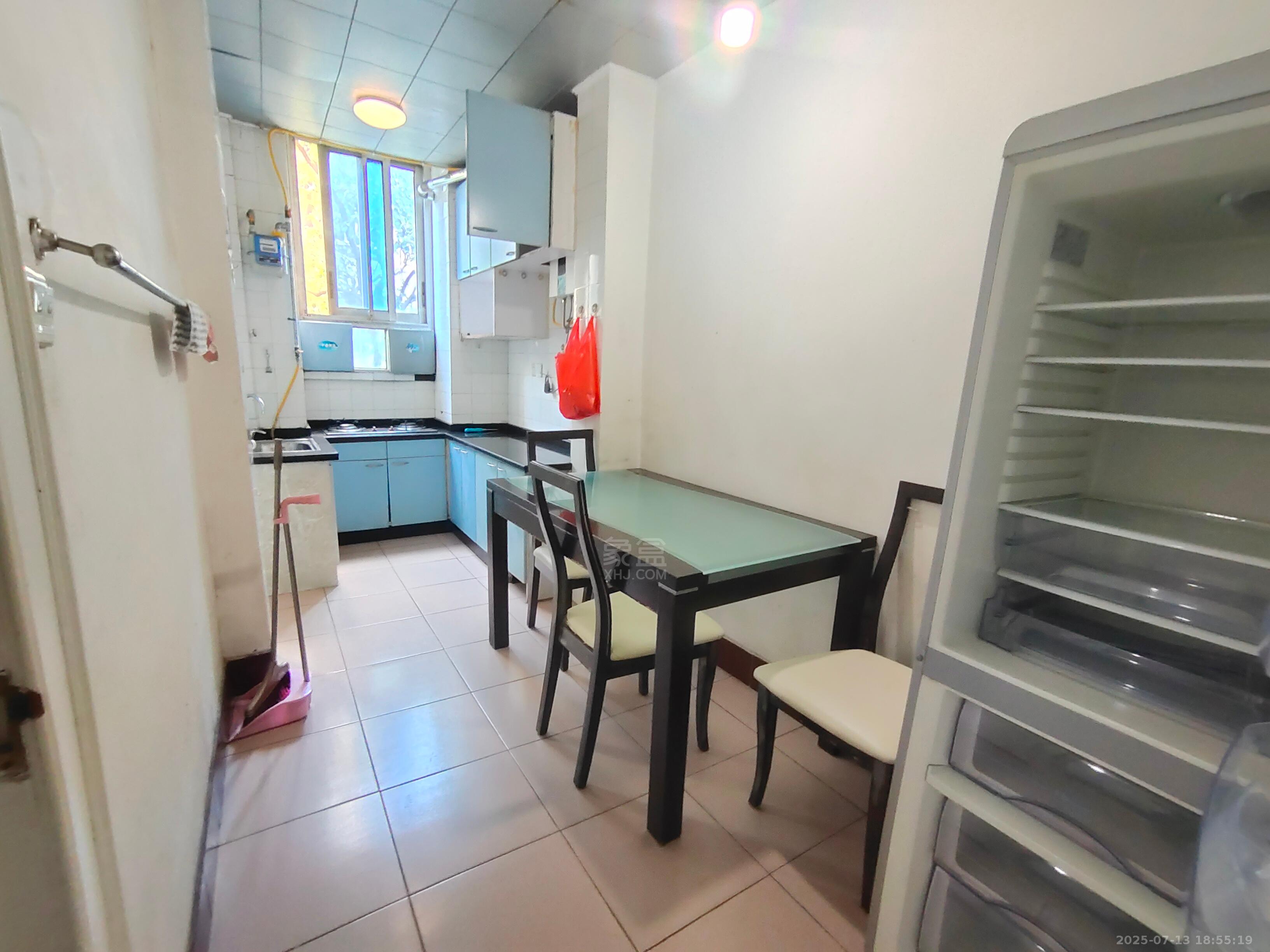 洗煤小区  2室1厅1卫    1000.0元/月 洗煤小区  2室1厅1卫    1000.0元/月室内图