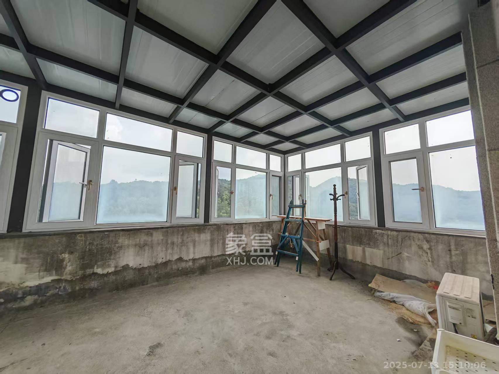 金茂梅溪湖 2室2厅1卫 2400.0元/月 金茂梅溪湖 2室2厅1卫 2400.0元/月室内图