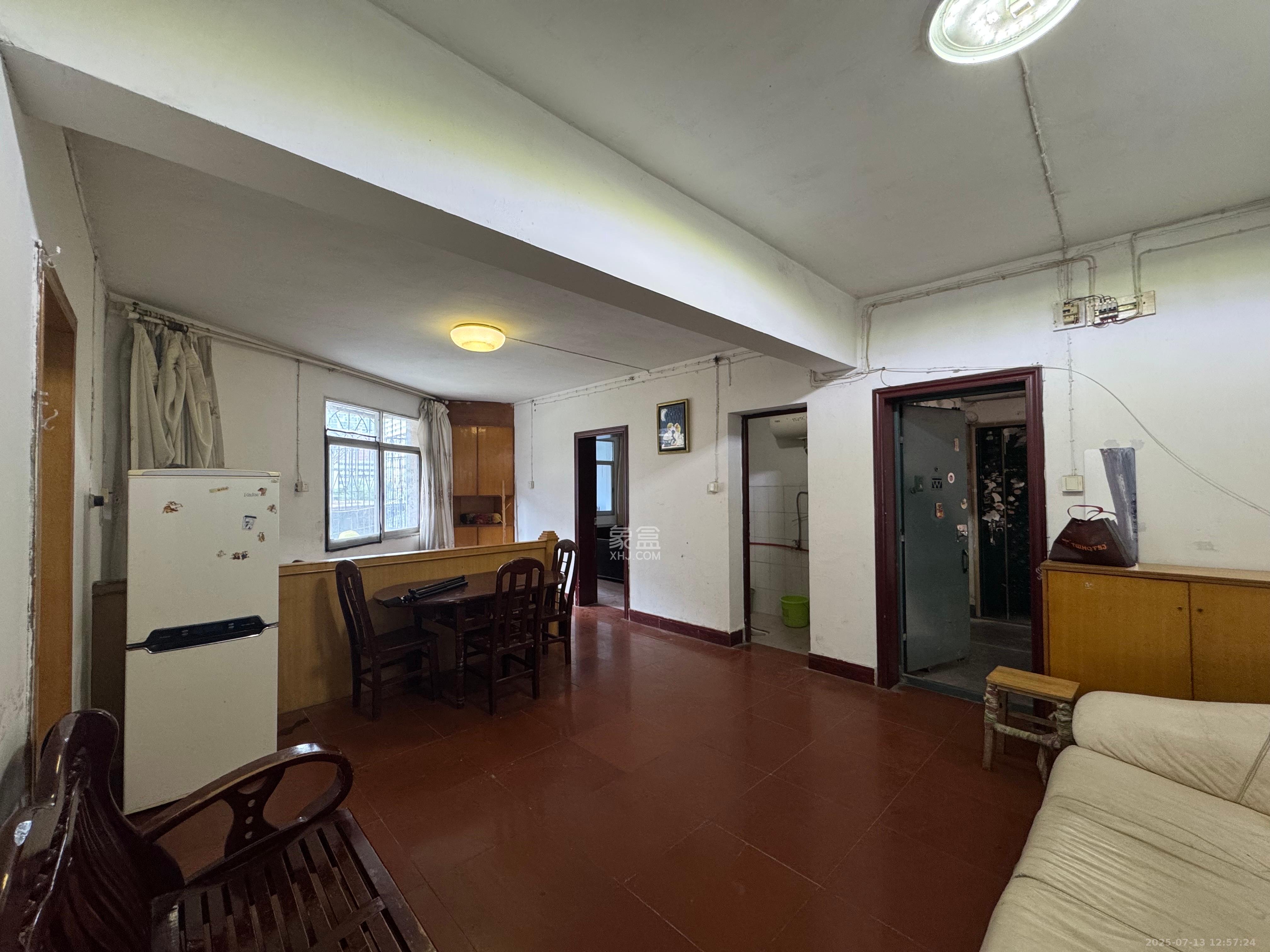 书苑花园(书院花园) 3室2厅1卫 1900.0元/月 书苑花园(书院花园) 3室2厅1卫 1900.0元/月室内图