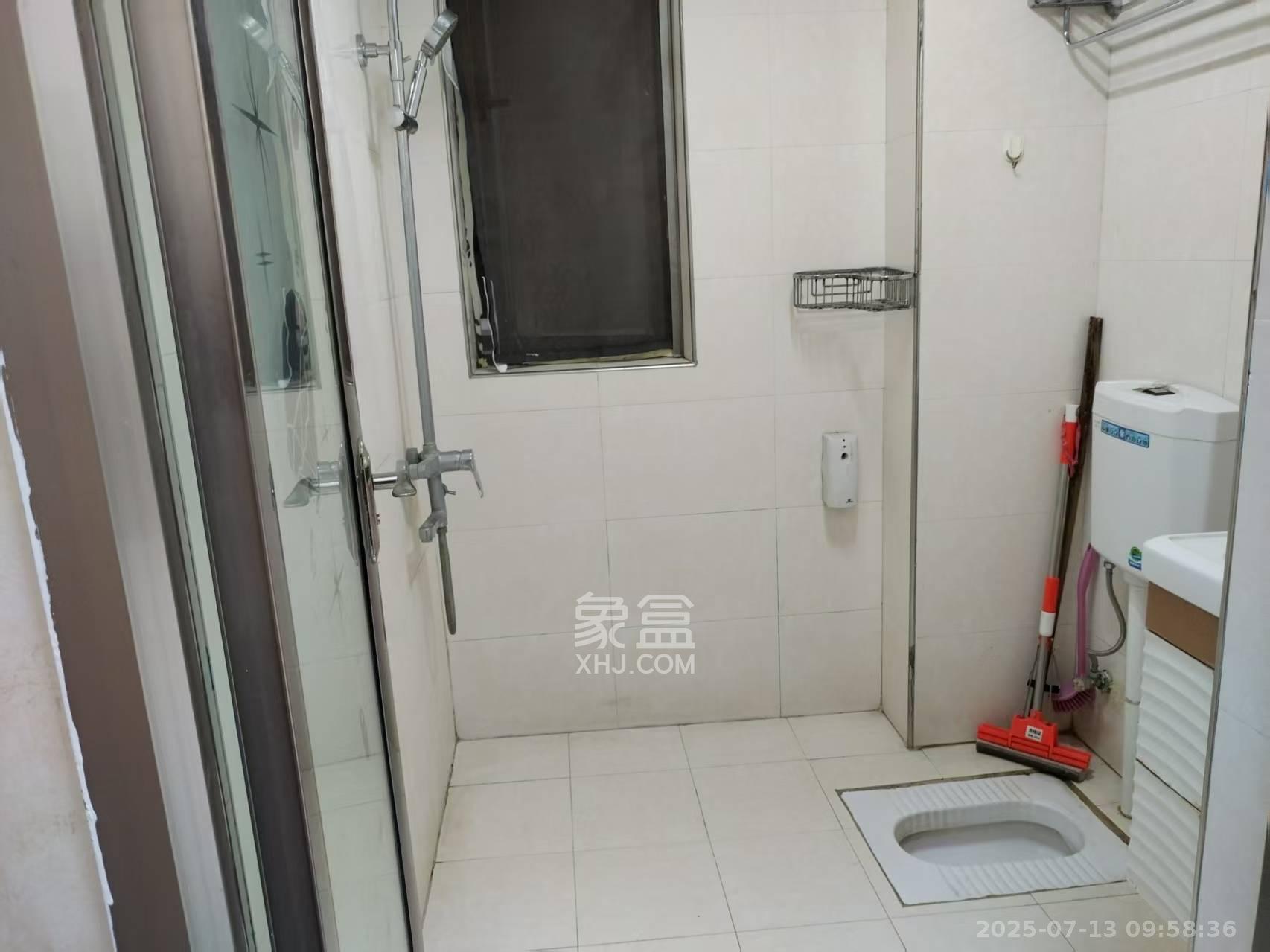 万博汇  2室2厅1卫   2600.00元/月室内图