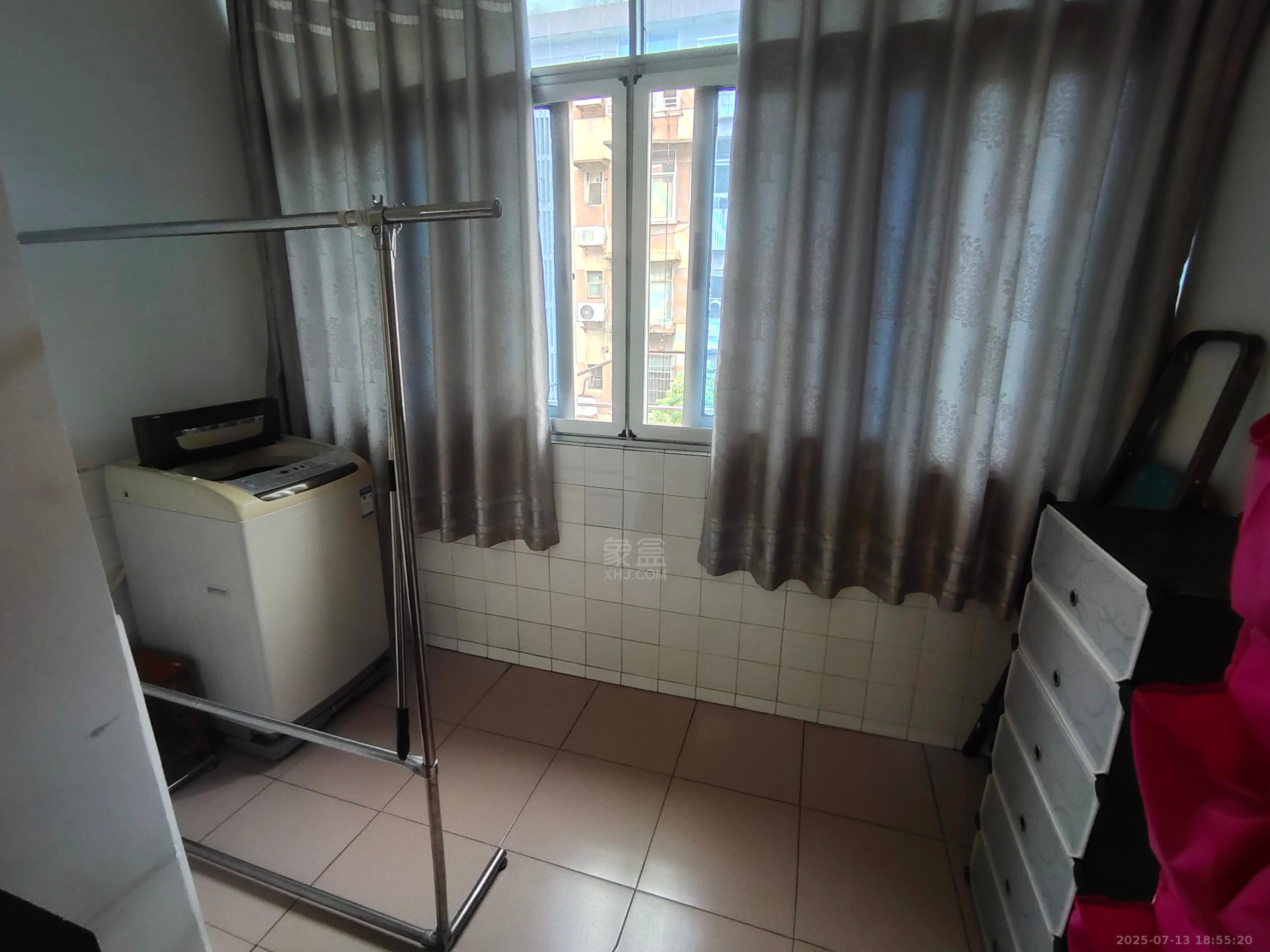 洗煤小区  2室1厅1卫    1000.0元/月 洗煤小区  2室1厅1卫    1000.0元/月室内图