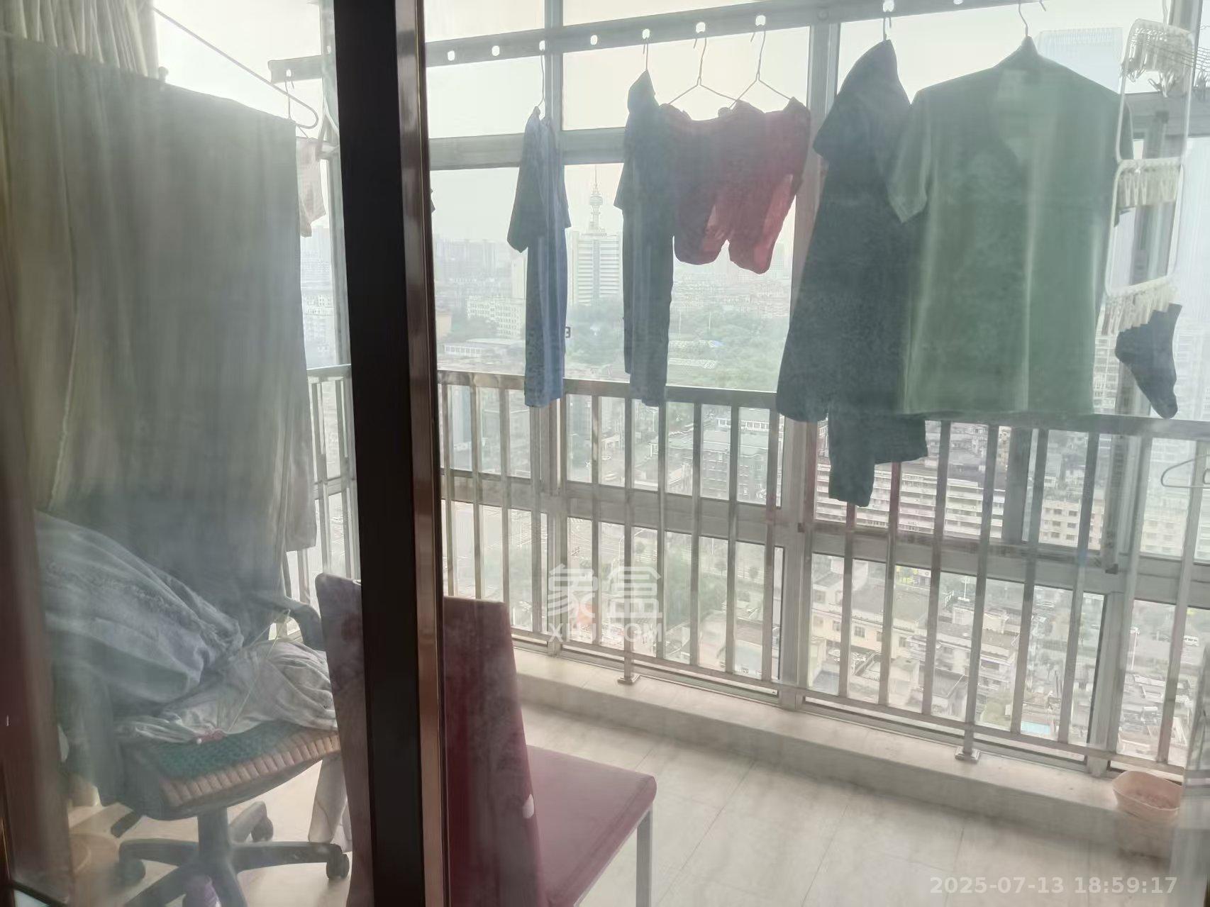 景泰雅苑(景江融城) 2室1厅1卫 2500.0元/月 景泰雅苑(景江融城) 2室1厅1卫 2500.0元/月室内图