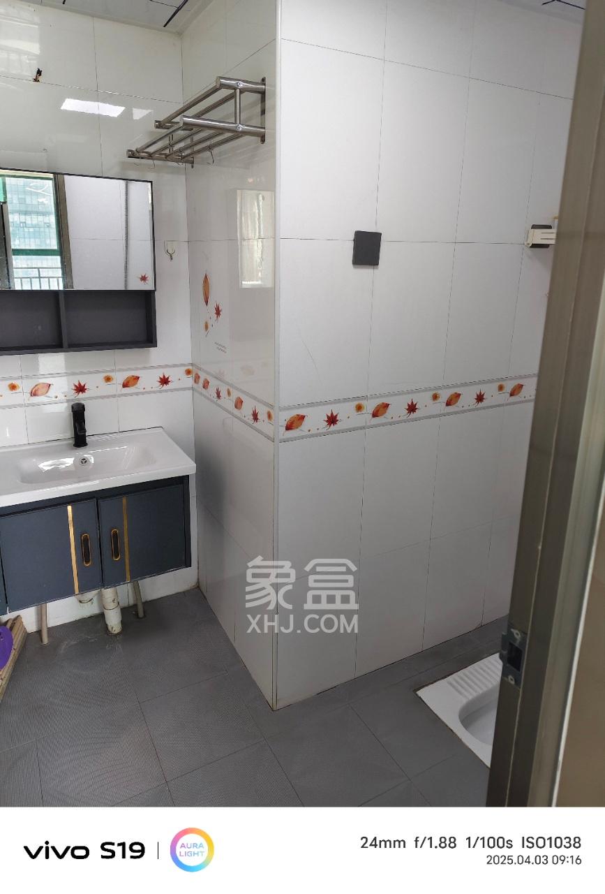 高桥财富大厦  2室1厅1卫    2080.0元/月室内图