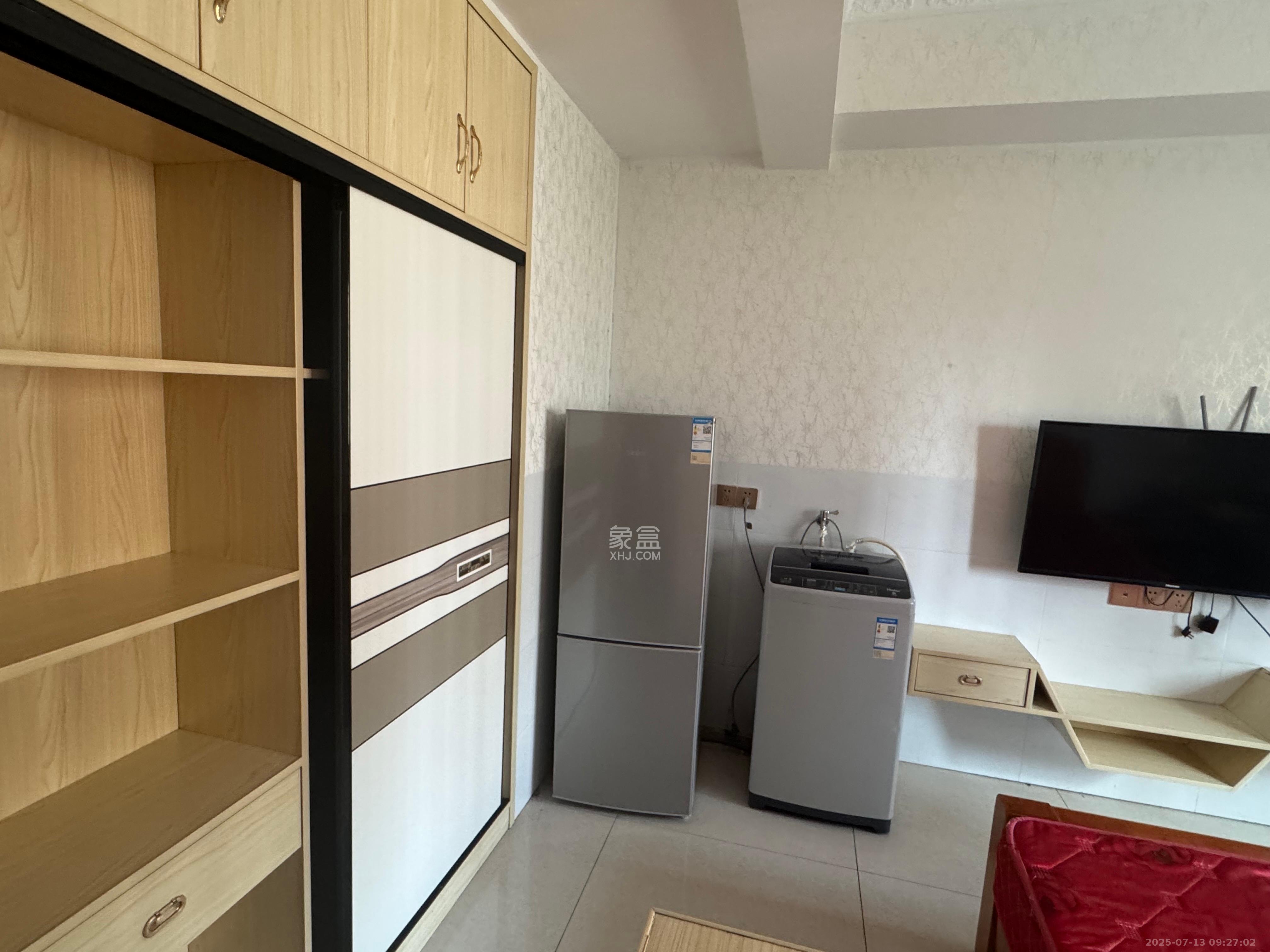 嘉顺苑 1室1厅1卫 1000.0元/月 嘉顺苑 1室1厅1卫 1000.0元/月室内图