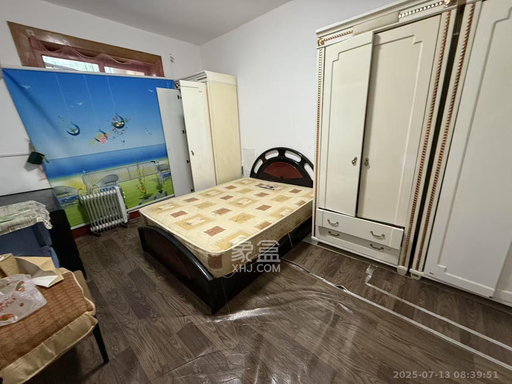 湘粮机械厂宿舍 2室2厅1卫 1600.0元/月 湘粮机械厂宿舍 2室2厅1卫 1600.0元/月室内图