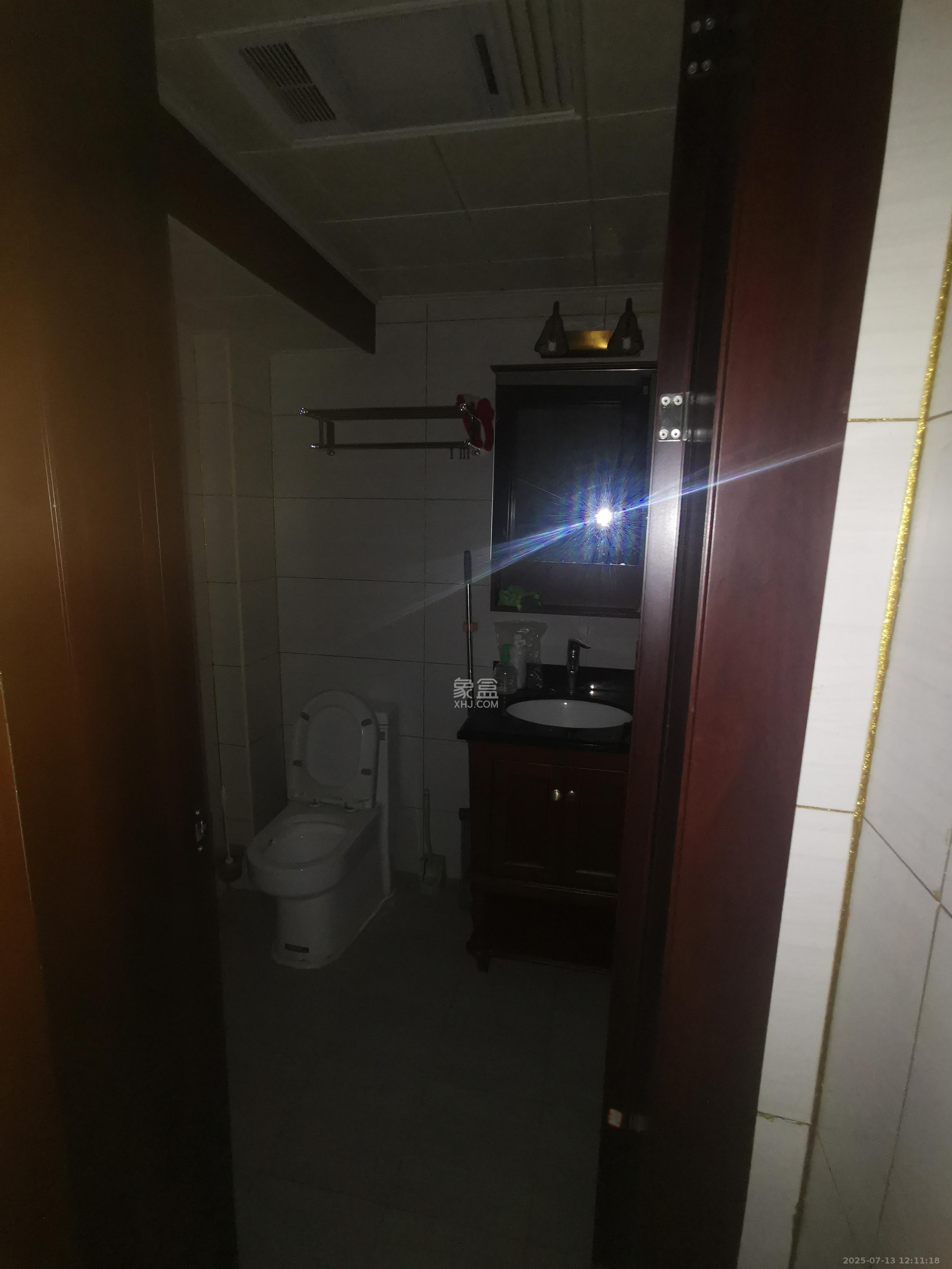 鑫兴佳园  1室1厅1卫   1400.00元/月室内图