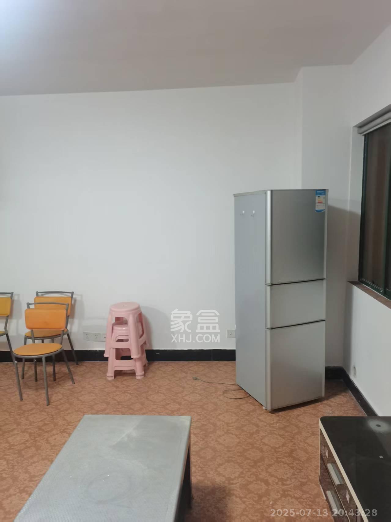 华天LOHO小镇 1室1厅1卫 1100.0元/月 华天LOHO小镇 1室1厅1卫 1100.0元/月室内图