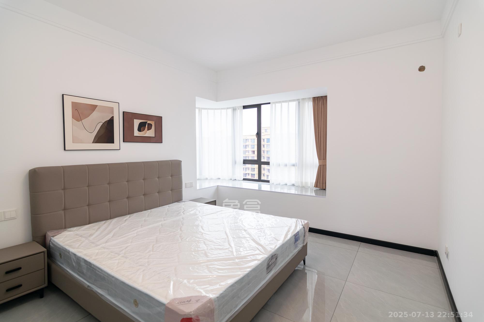 三润城(三润星城) 4室2厅2卫 126.8万 三润城(三润星城) 4室2厅2卫 126.8万卧室