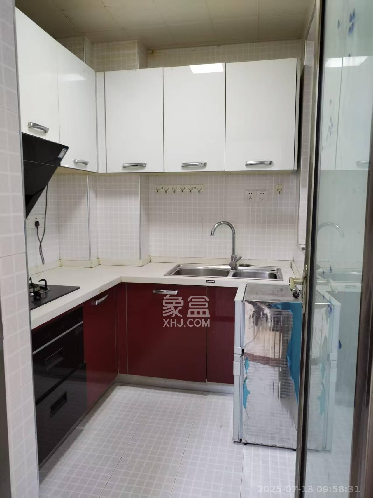 万博汇  2室2厅1卫   2600.00元/月室内图